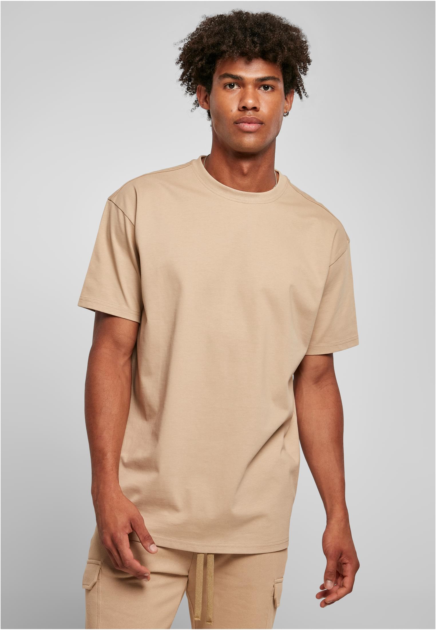 Oversized T-Shirt TB1778 Urban Classics Heavy Cotton Union Beige