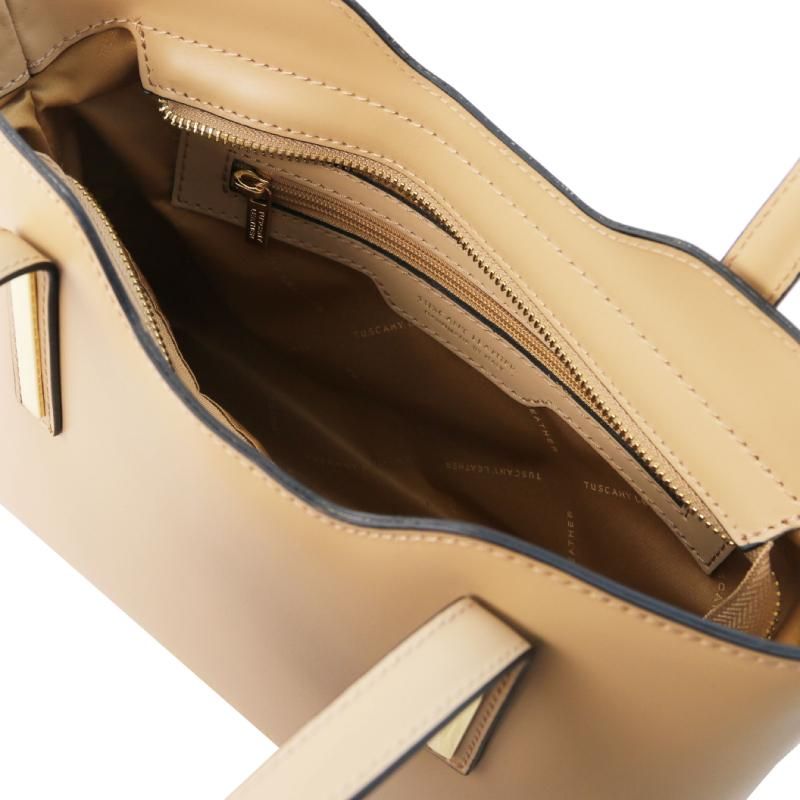 Γυναικεία Τσάντα Δερμάτινη TL141521 Tuscany Leather Olimpia S Σαμπανιζέ Χρυσό