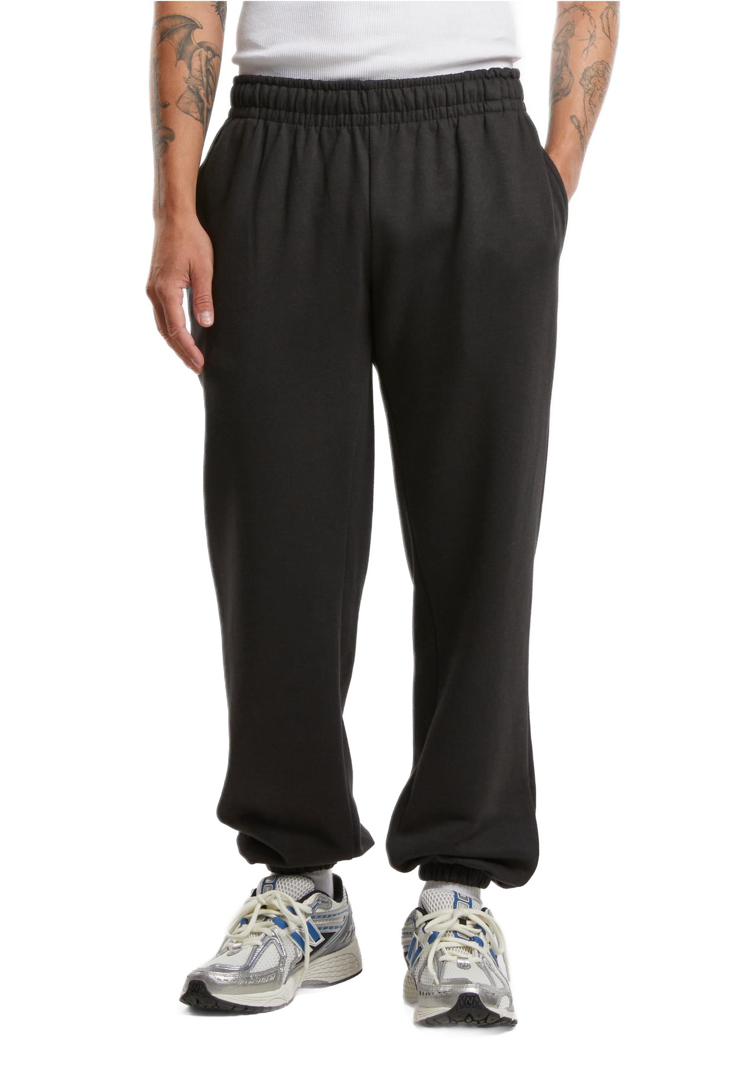 Παντελόνι Φόρμας Basic Essential TB7282-00007 Urban Classics Black