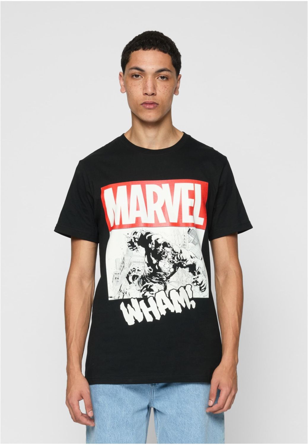 Avengers Smashing Hulk Tee Merchcode MC853-00007 black