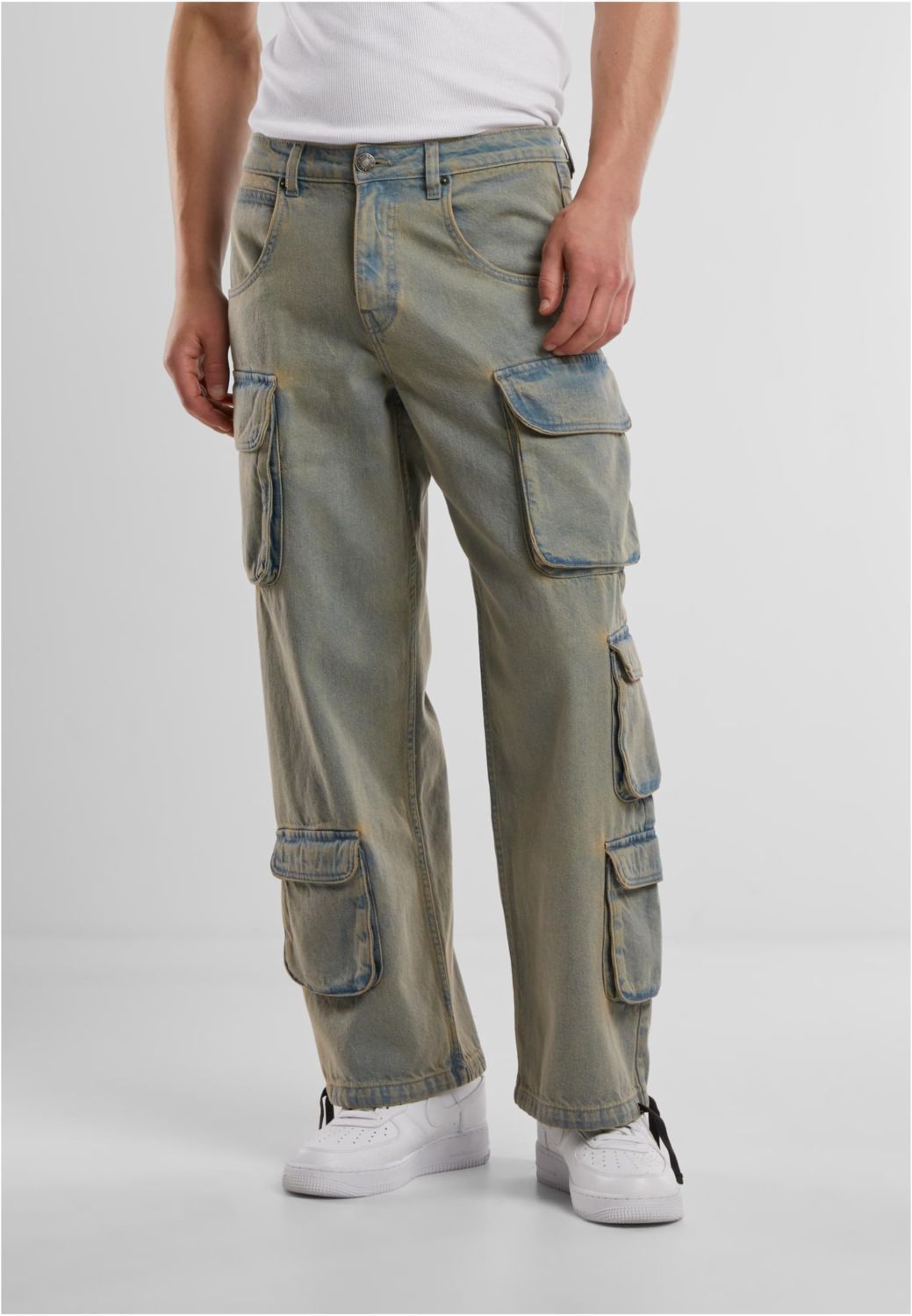 Παντελόνι Denim Cargo TB7322 Urban Classics new light blue dirty washed