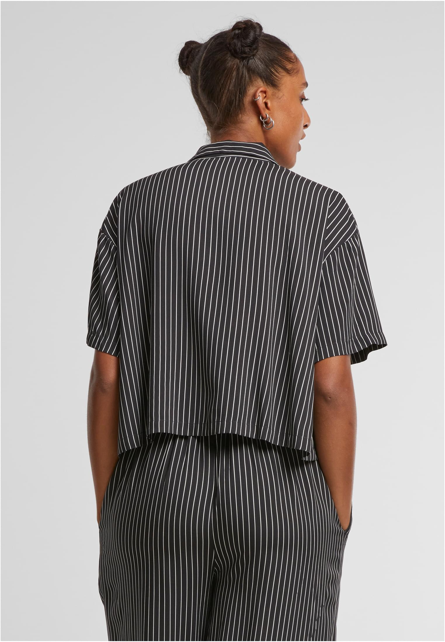 Γυναικείο Πουκάμισο TB4365 Urban Classics Viscose Resort Shirt Black/White
