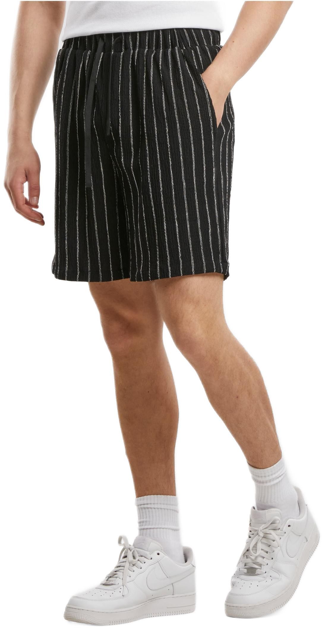 Σορτς Striped Crinkle Resort TB7343-00851 Urban Classics Black/Offwhite