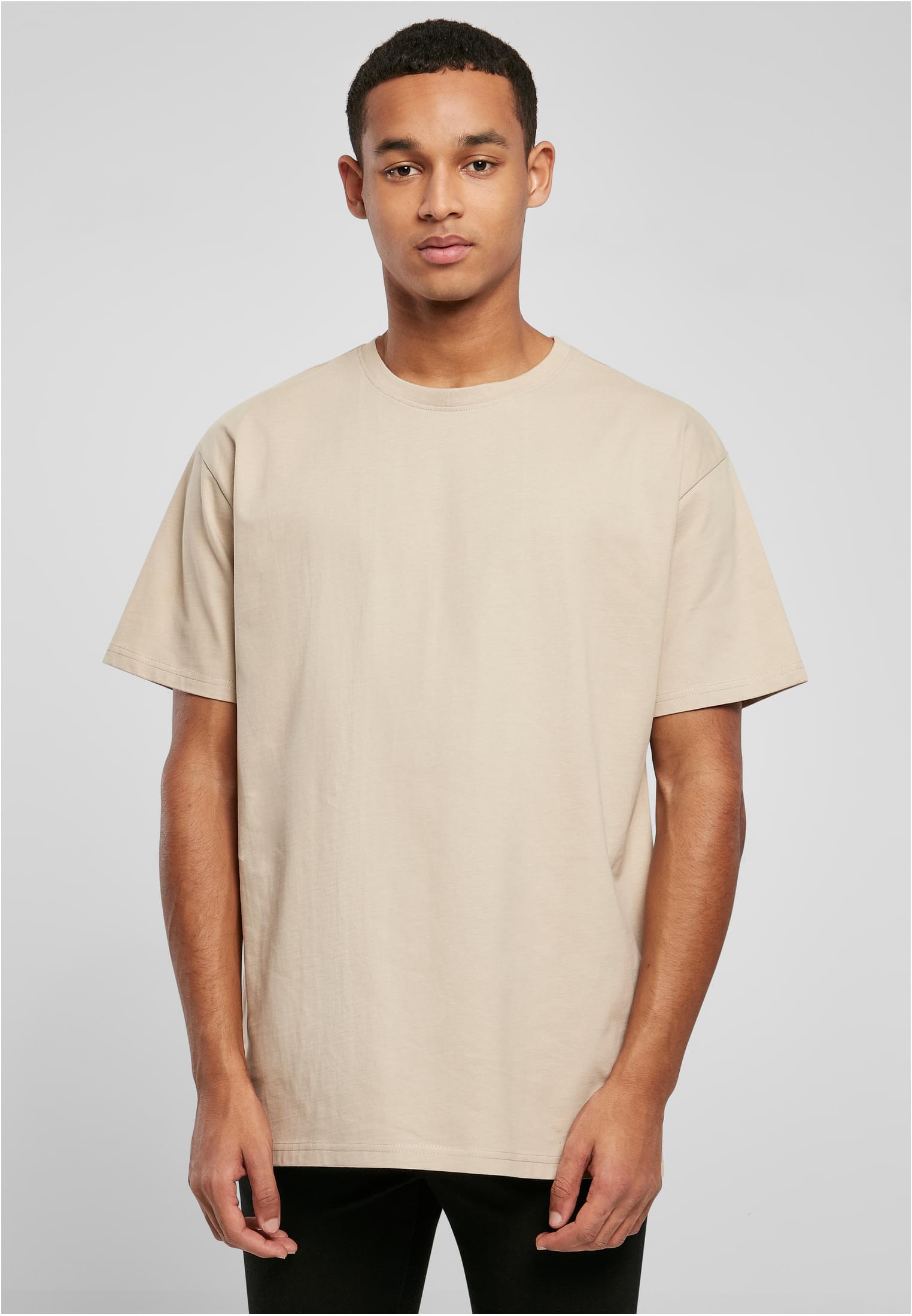 T-Shirt Oversize Heavy BY102 Build Your Brand Wet Sand