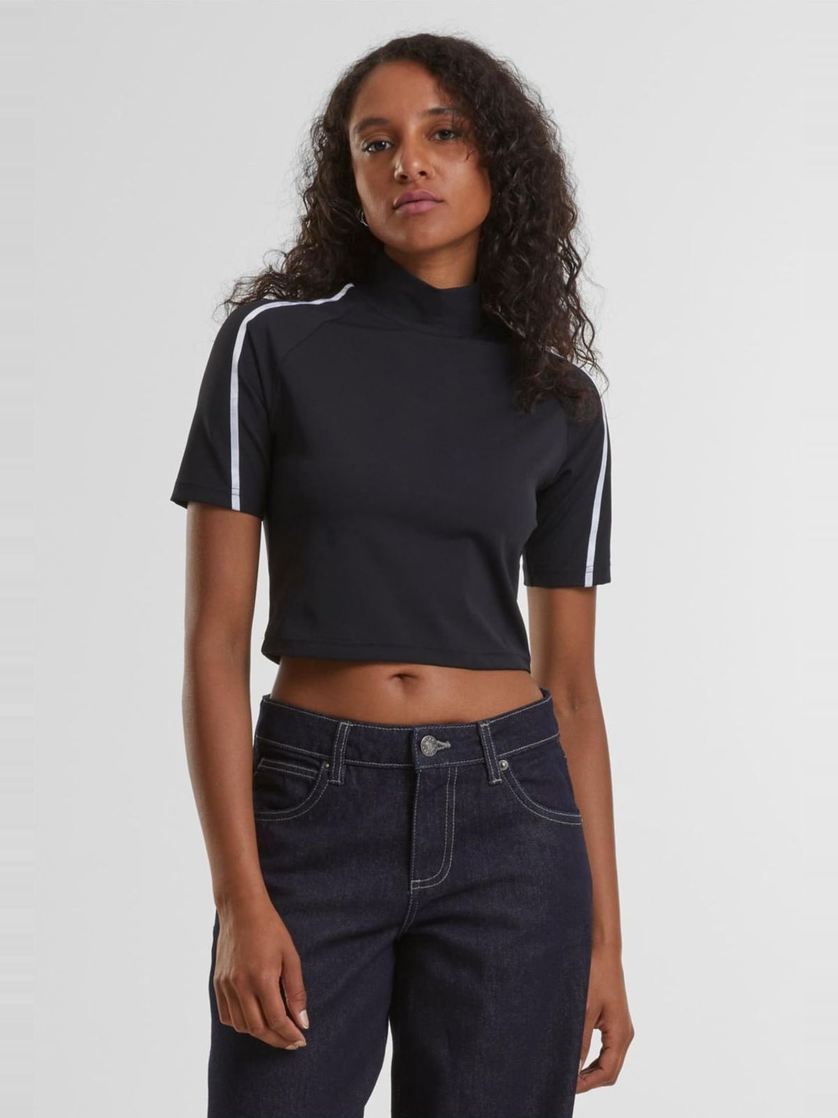 Γυναικείο T-Shirt High Neck Short Tee TB7137 Urban Classics Black