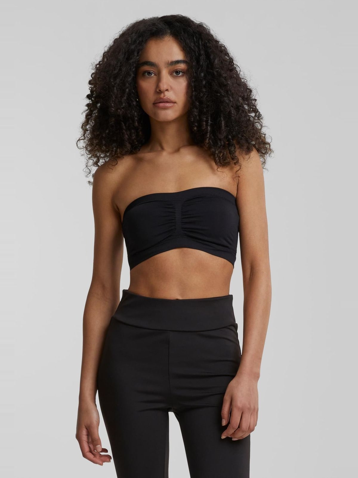 Γυναικείο τοπ Bandeau με ελαστική σύνθεση TB683-00007 Urban Classics black