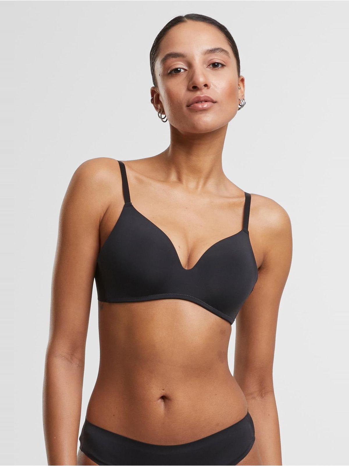 Γυναικείο σουτιέν Ladies Basic padded Bra 2-Pack με ελαφρώς ενισχυμένα cups TB7654A-03169 Urban Classics black+black