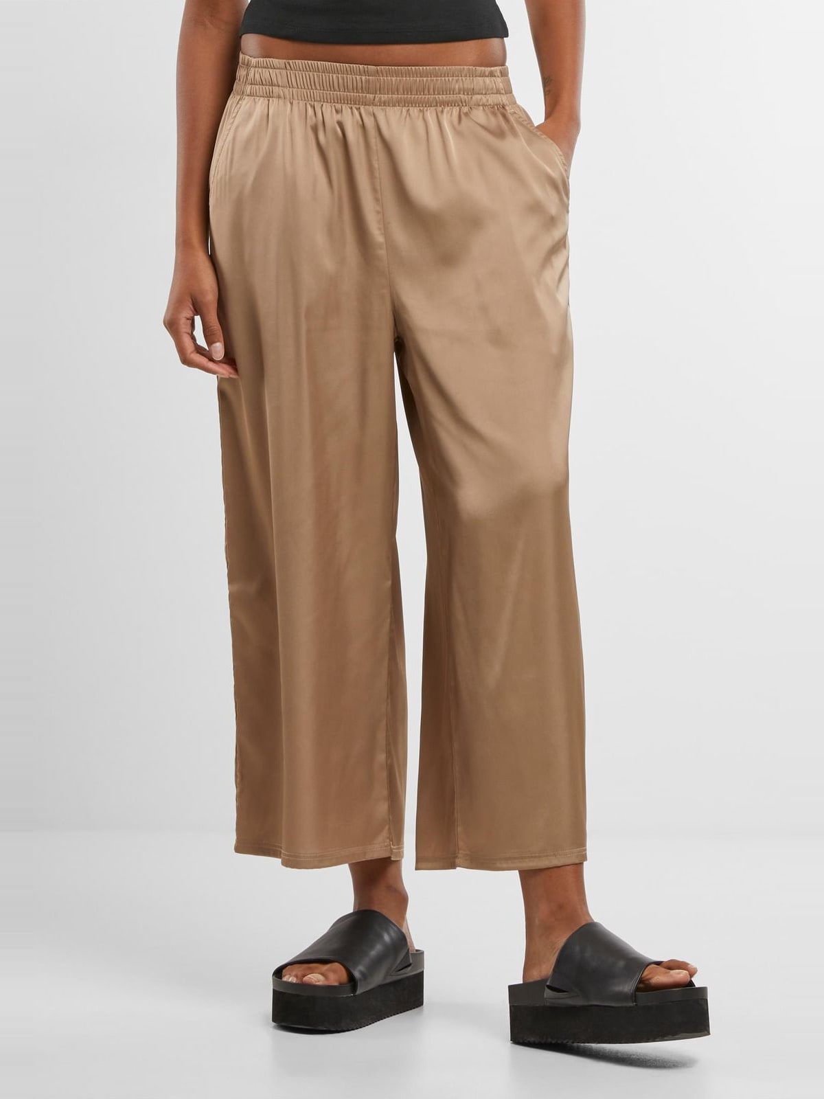 Γυναικεία παντελόνια culottes Ladies Satin Wide Leg με ελαστική μέση TB7488-03257 Urban Classics softtaupe