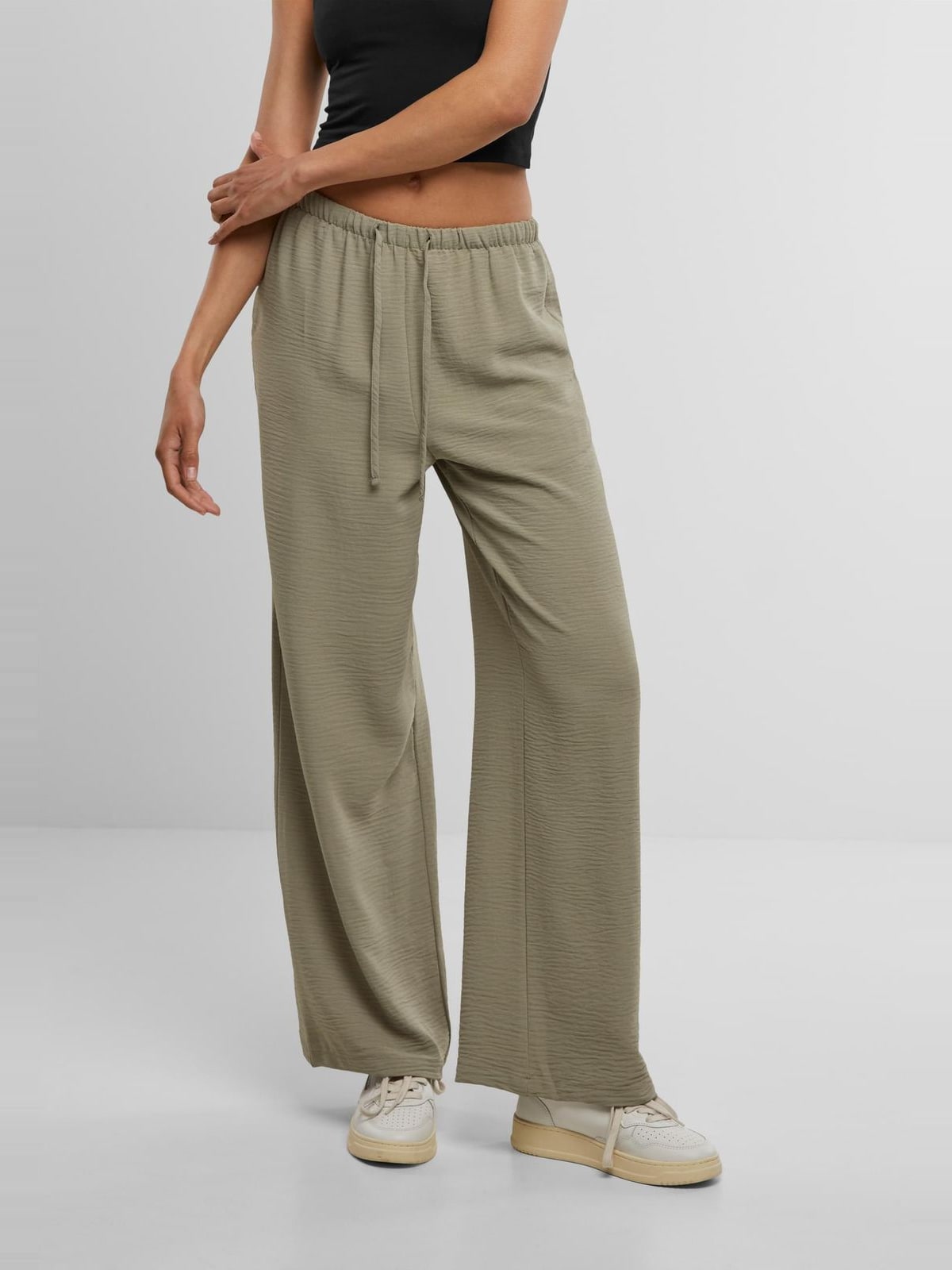 Γυναικείες structured wide-leg παντελόνες με ψηλή μέση TB7500-18328 Urban Classics paleolive