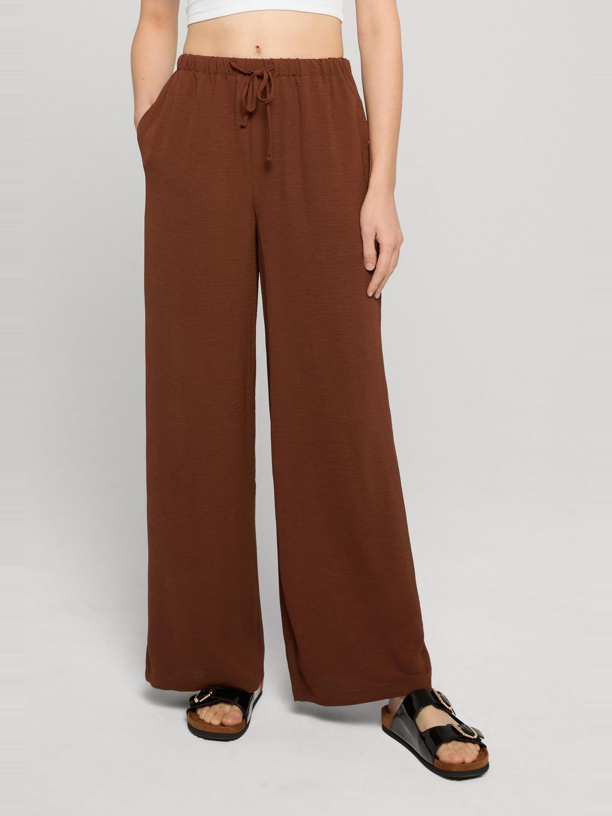 Γυναικείες structured wide-leg παντελόνες με ψηλή μέση TB7500-21859 Urban Classics cinnamonbrown