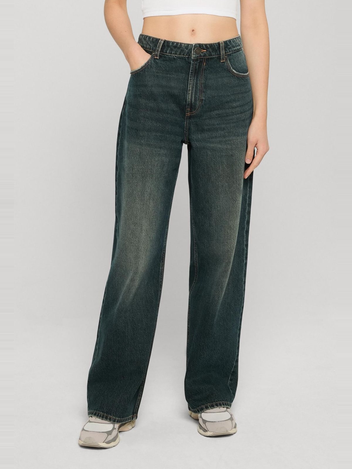 Γυναικεία τζιν φαρδιάς γραμμής Ladies Regular Wide Leg με vintage αίσθηση TB8141-21547 Urban Classics deep mid blue dirty washed