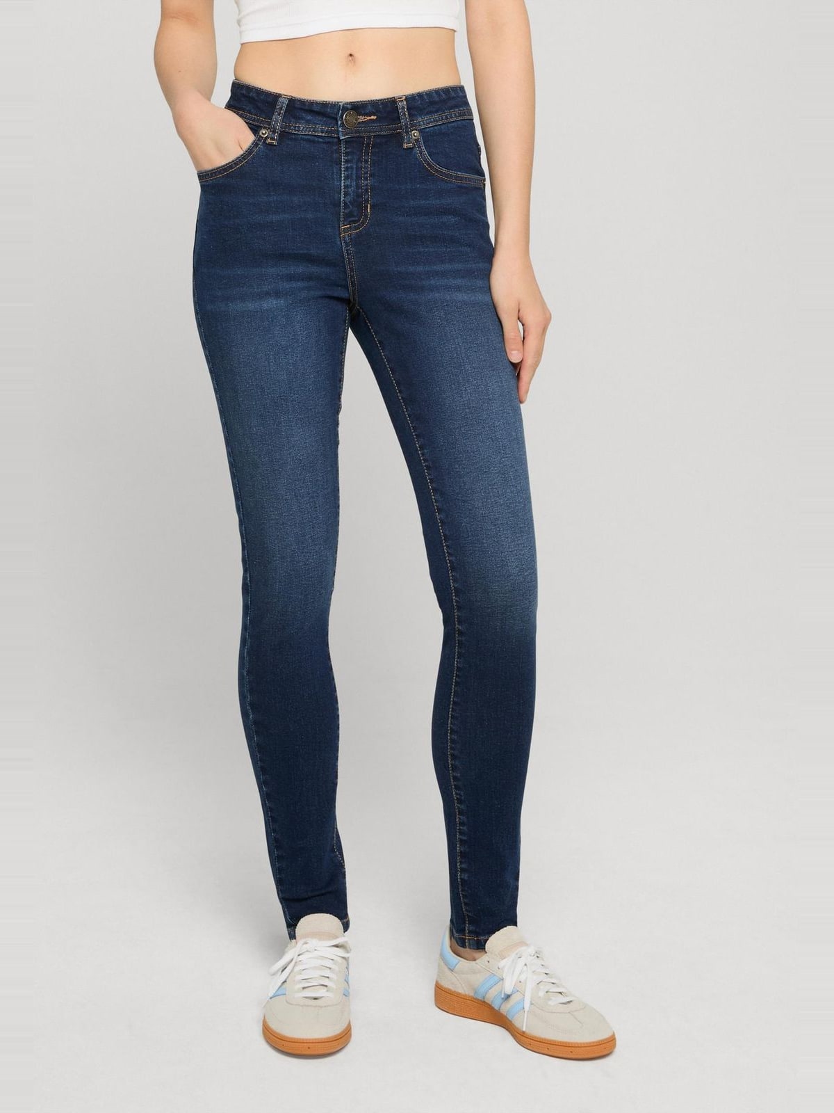 Ladies Skinny Fit Denim με άνετη εφαρμογή TB8370-12060 Urban Classics dark blue washed