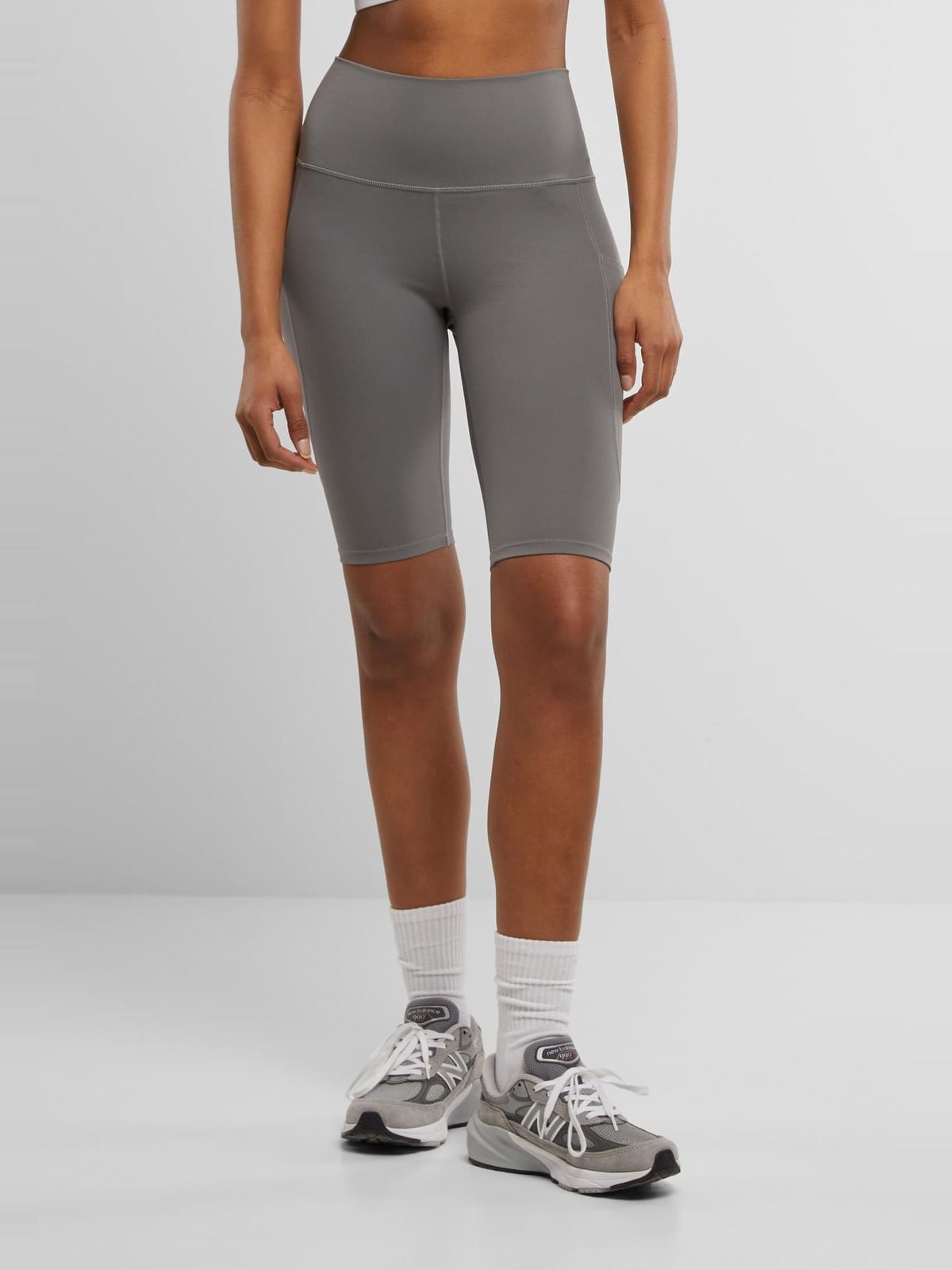 Γυναικεία ποδηλατικά σορτς Cycling Short με εφαρμογή skinny TB7813-20523 Urban Classics senior grey