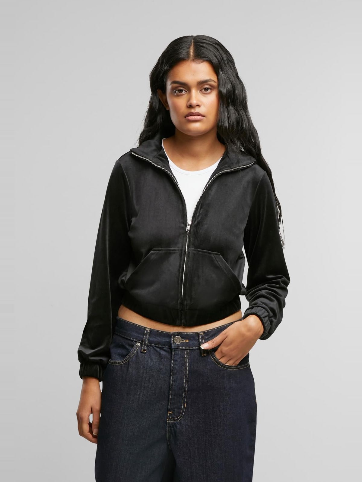 Ladies Short Velvet Track Jacket TB7113-00007 Urban Classics black