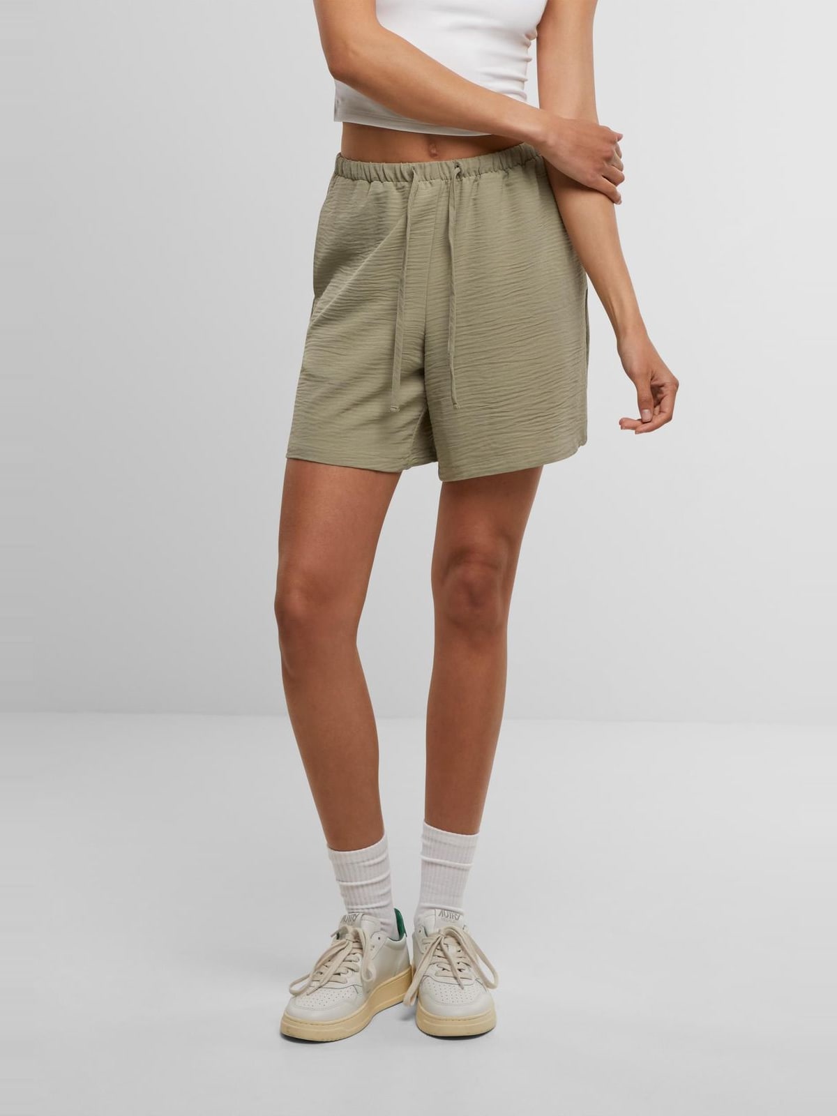Γυναικεία σορτς Structured με ελαστική μέση TB7522-18328 Urban Classics paleolive