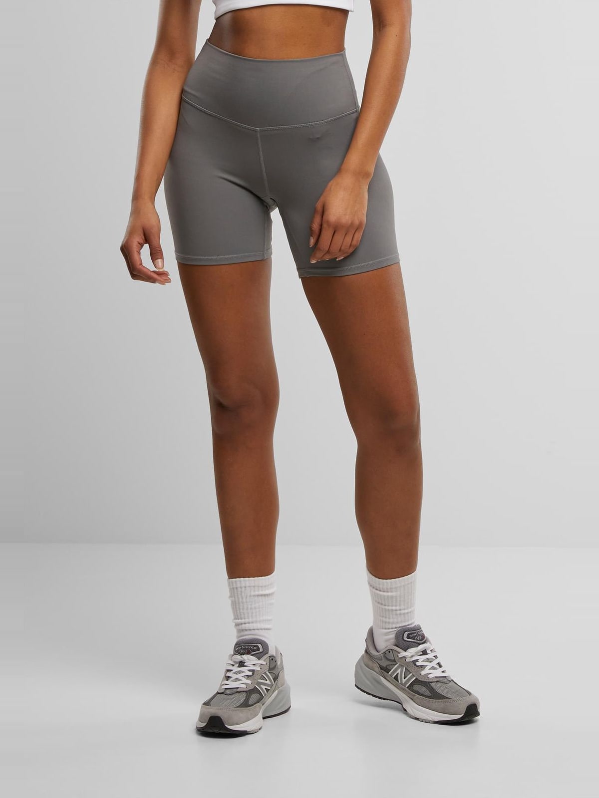 Γυναικεία σορτς ποδηλασίας Ladies Cycling Hot Pant με στενή εφαρμογή TB7814-20523 Urban Classics senior grey