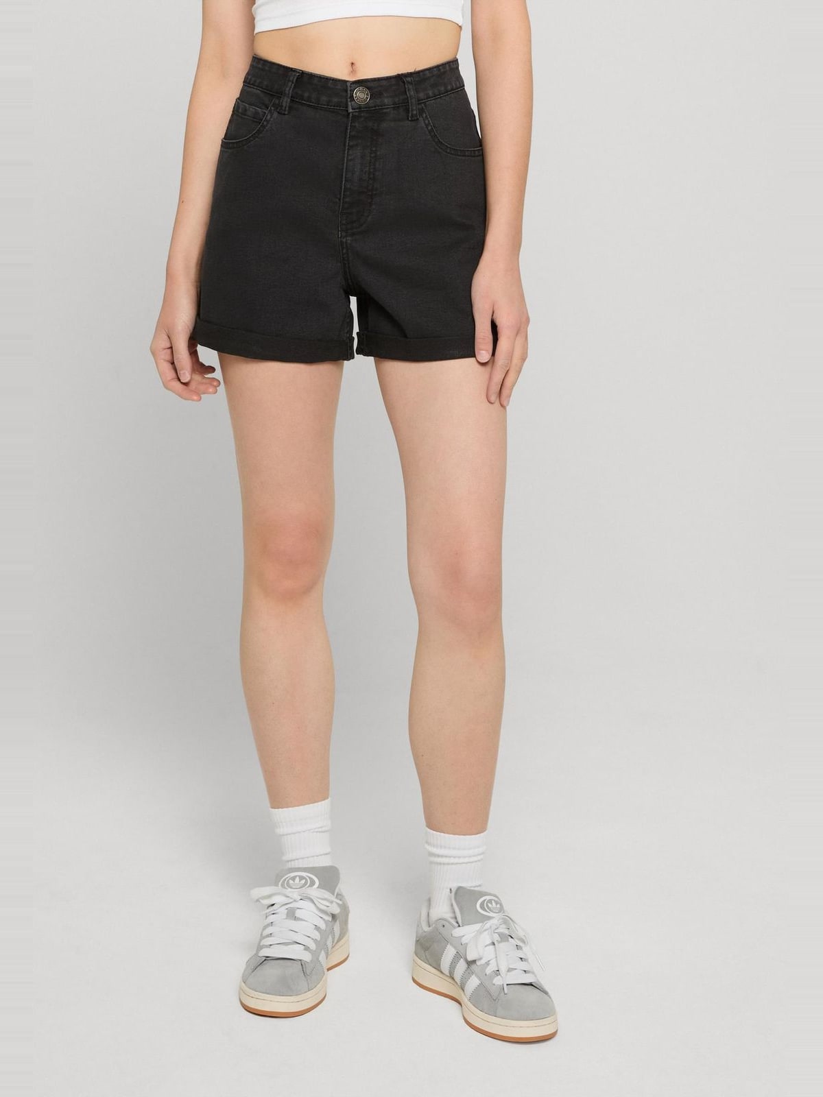 Γυναικεία σορτς υψηλής μέσης Denim Shorts με άνετη εφαρμογή TB8371-00709 Urban Classics black washed