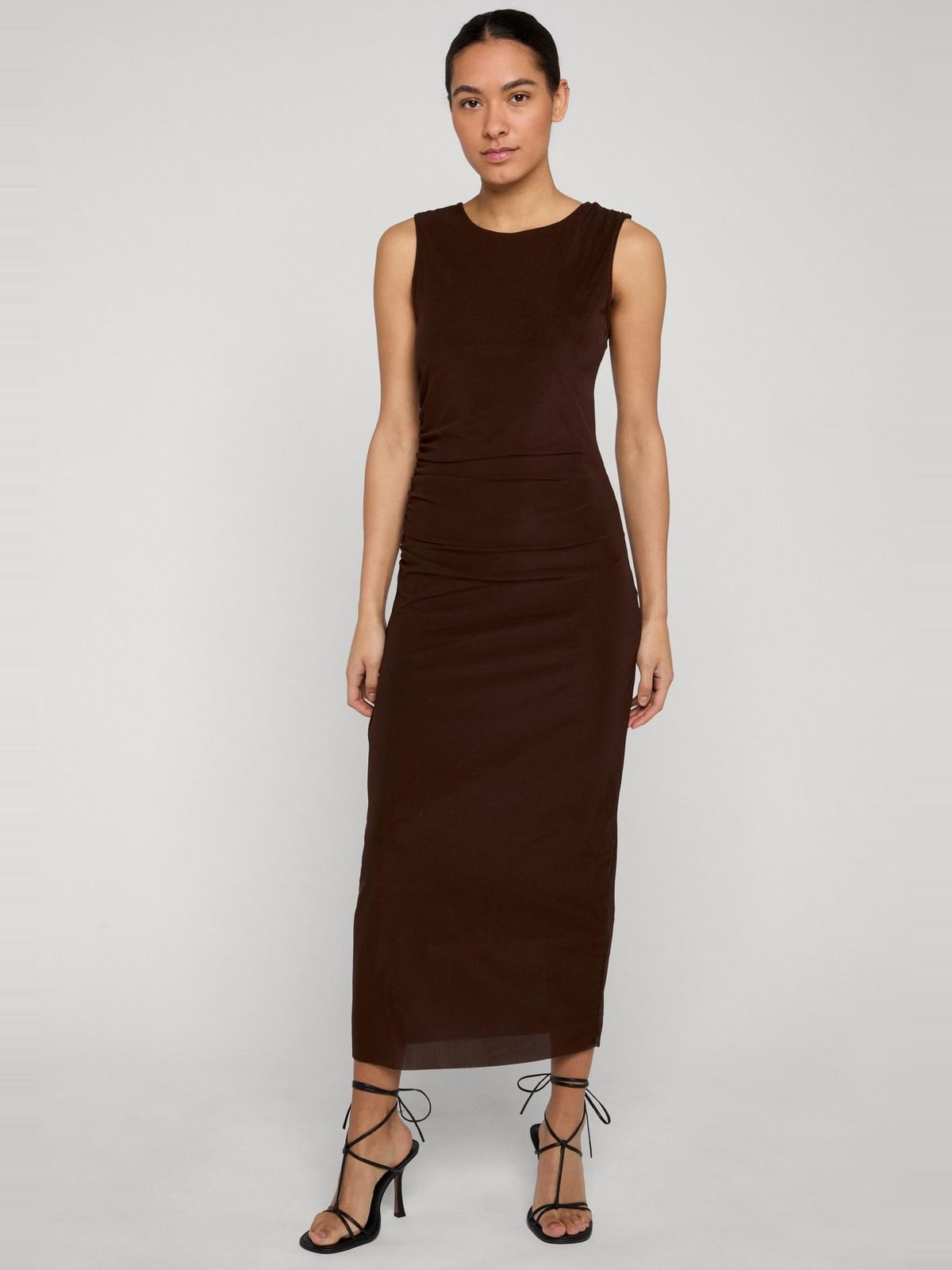 Μακρύ φόρεμα με ρυάκια Ladies Long Ruffled Mesh Dress TB8183-00075 Urban Classics brown