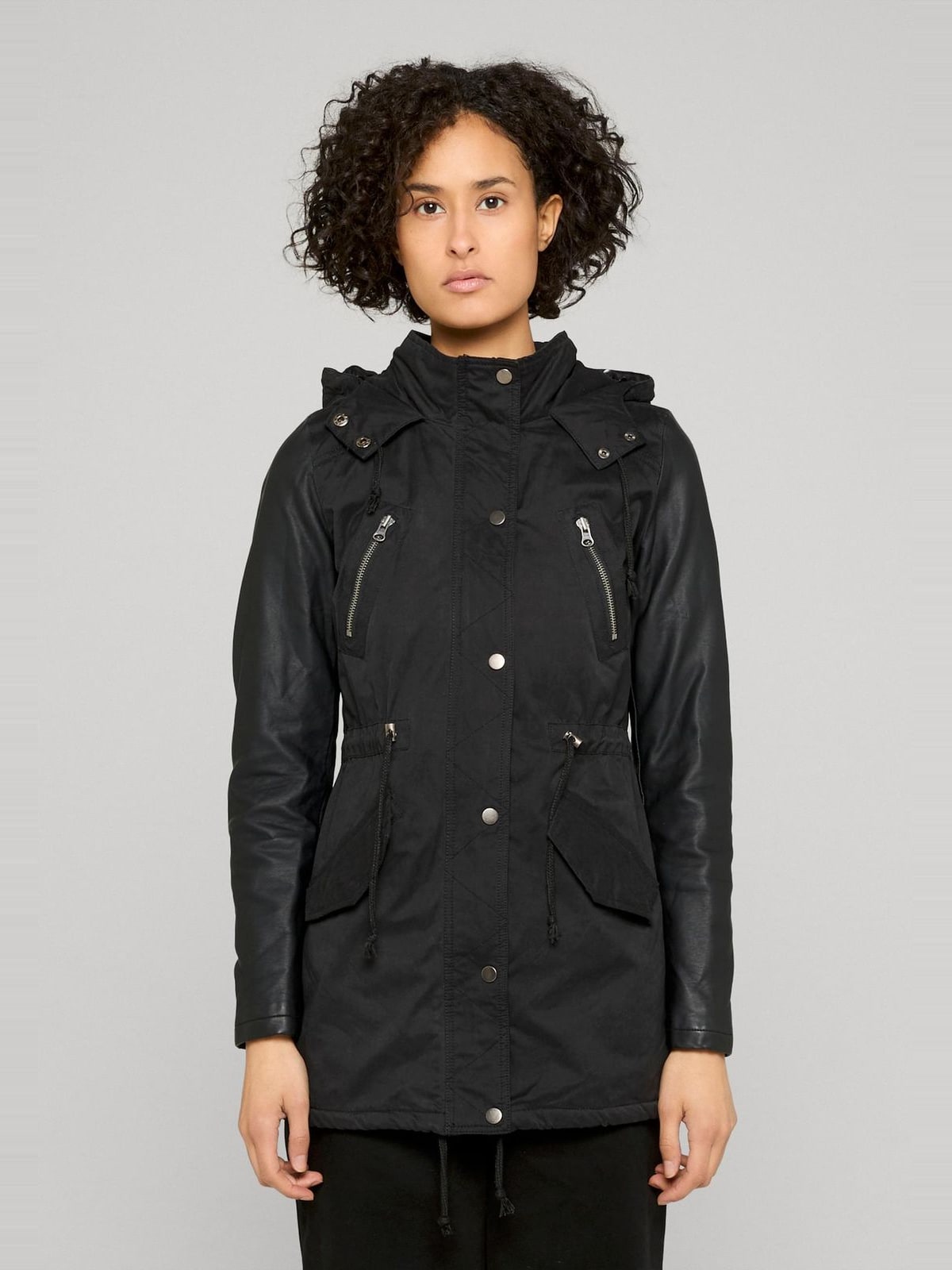 Γυναικείο παρκά Ladies Sherpa Lined με επένδυση από Sherpa TB1370-00007 Urban Classics black
