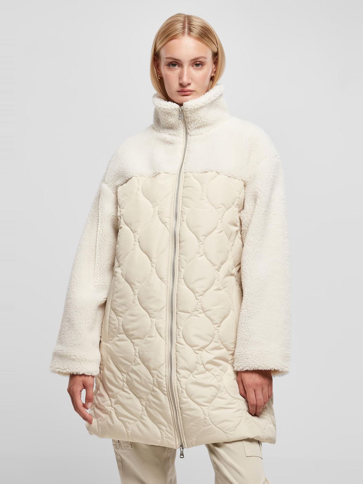 Γυναικείο Oversized Sherpa Quilted Coat με ελαφριά επένδυση TB5431-04003 Urban Classics softseagrass/whitesand