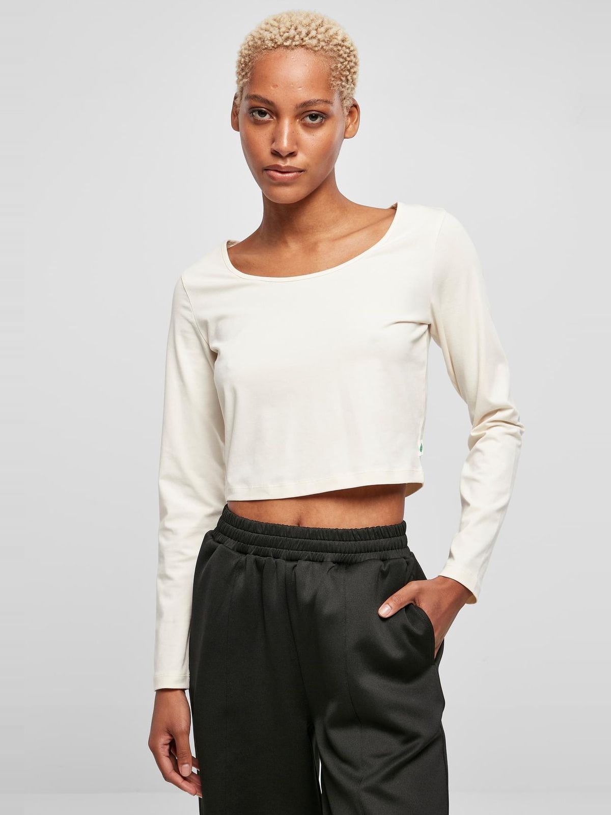Γυναικεία μπλούζα Ladies Essentials Wide Neck Cropped Longsleeve ελαστική TB5477-02903 Urban Classics whitesand