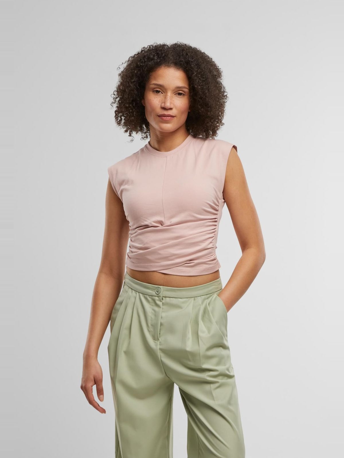 Γυναικεία μπλούζα Ladies Cropped Wrapped Top με σφιχτή εφαρμογή TB7450-19922 Urban Classics powderrose