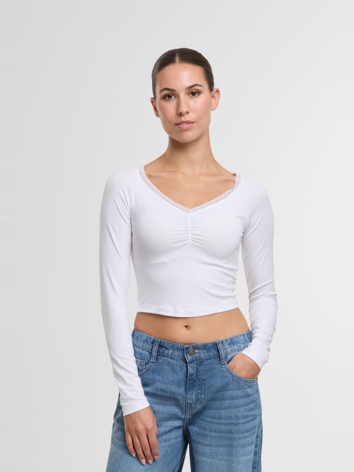 Γυναικεία μπλούζα Short Lognsleeve Lace Shirt με δαντελένια λεπτομέρεια TB7729-00220 Urban Classics white