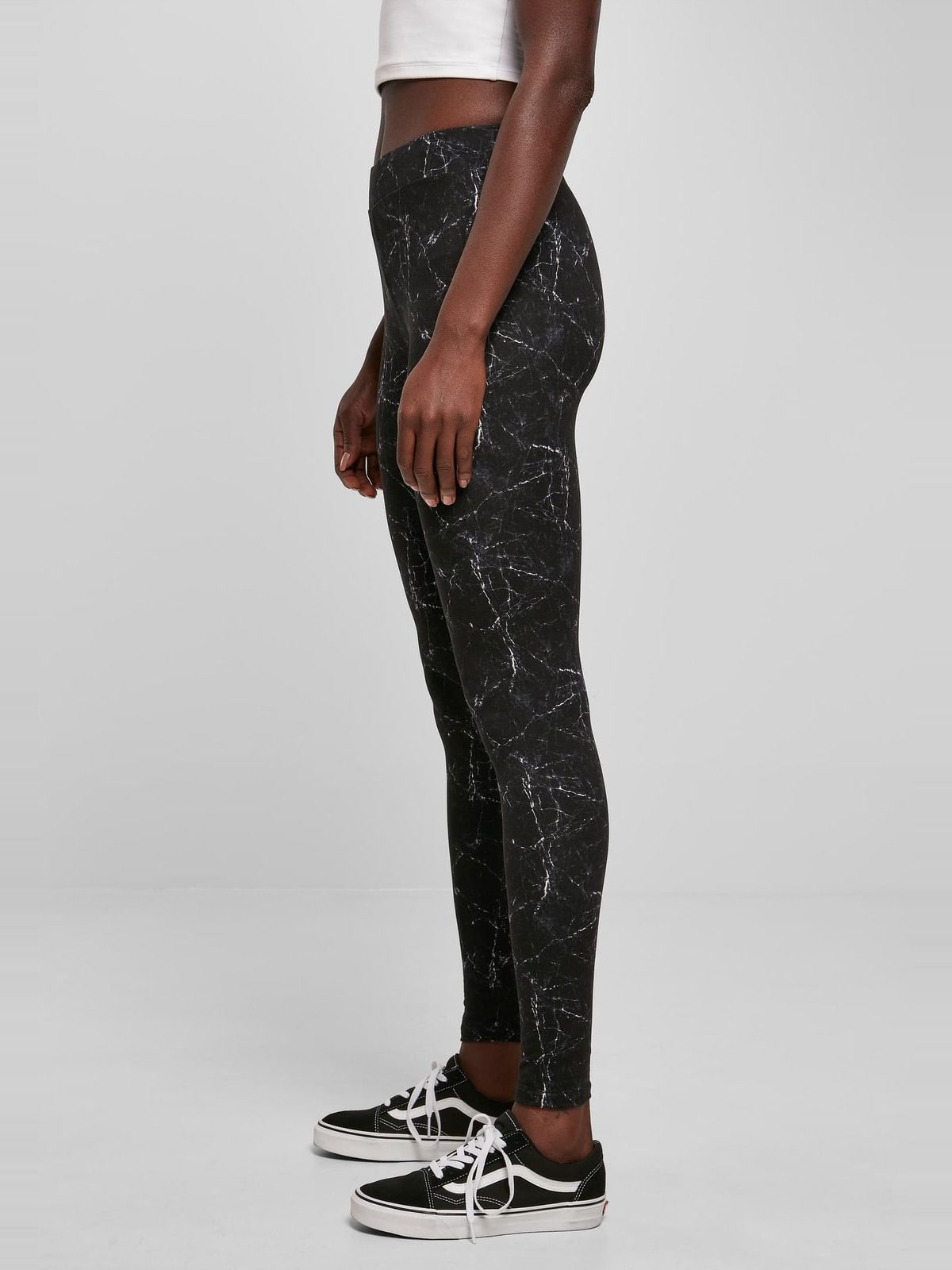 Γυναικείο Κολάν TB4771 Urban Classics Ladies Soft AOP Leggings blackmarble