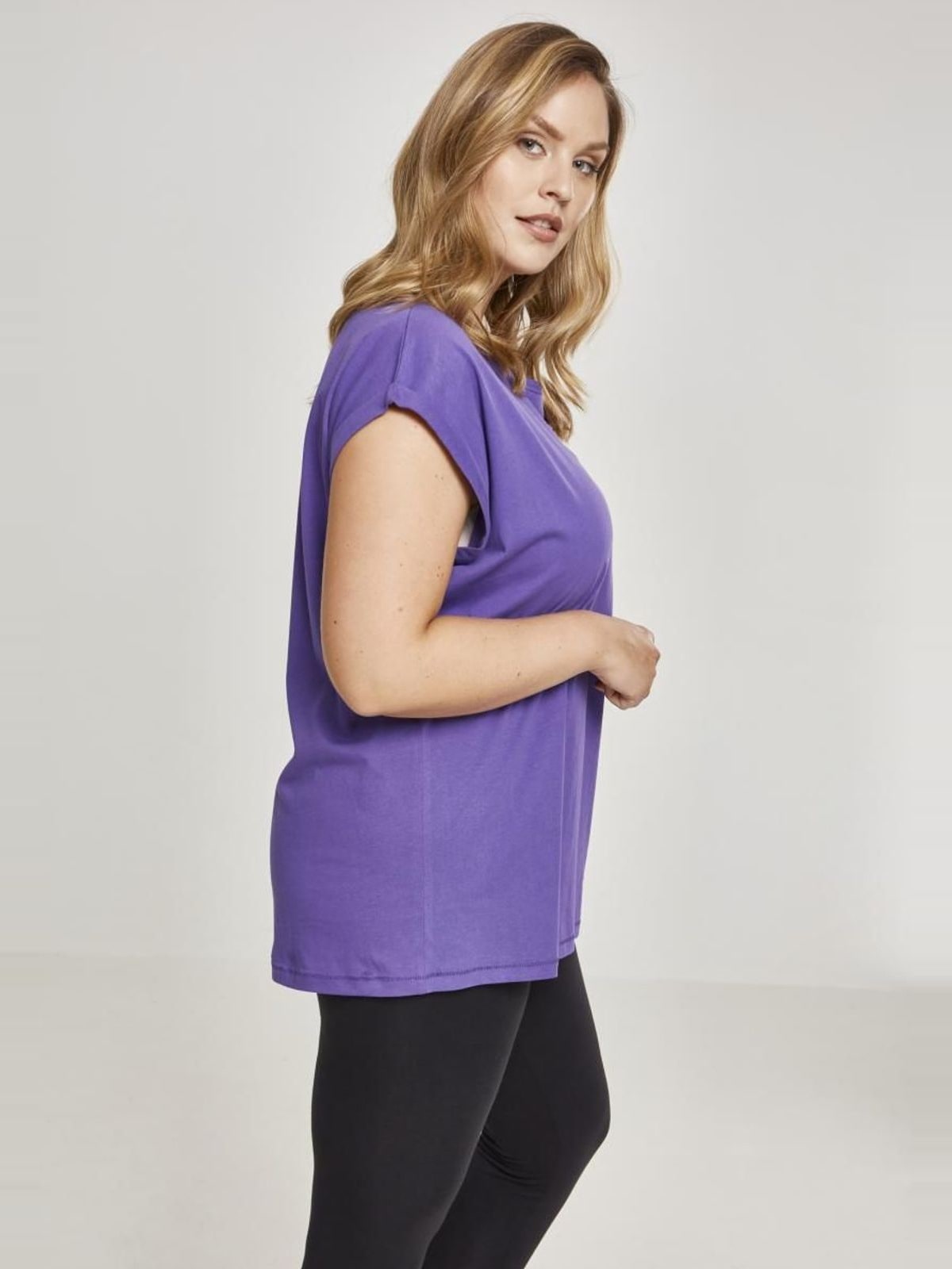 T-shirt Extended Shoulder Tee TB771-01459 Urban Classics Ultraviolet