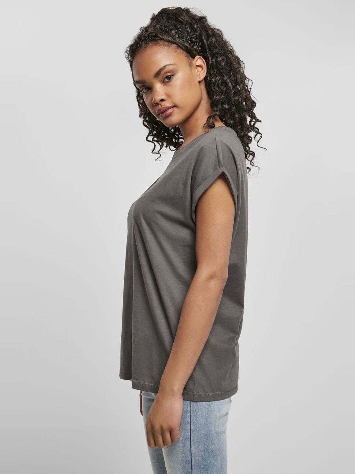 T-shirt TB771 Urban Classics Extended Shoulder Tee Dark Shadow