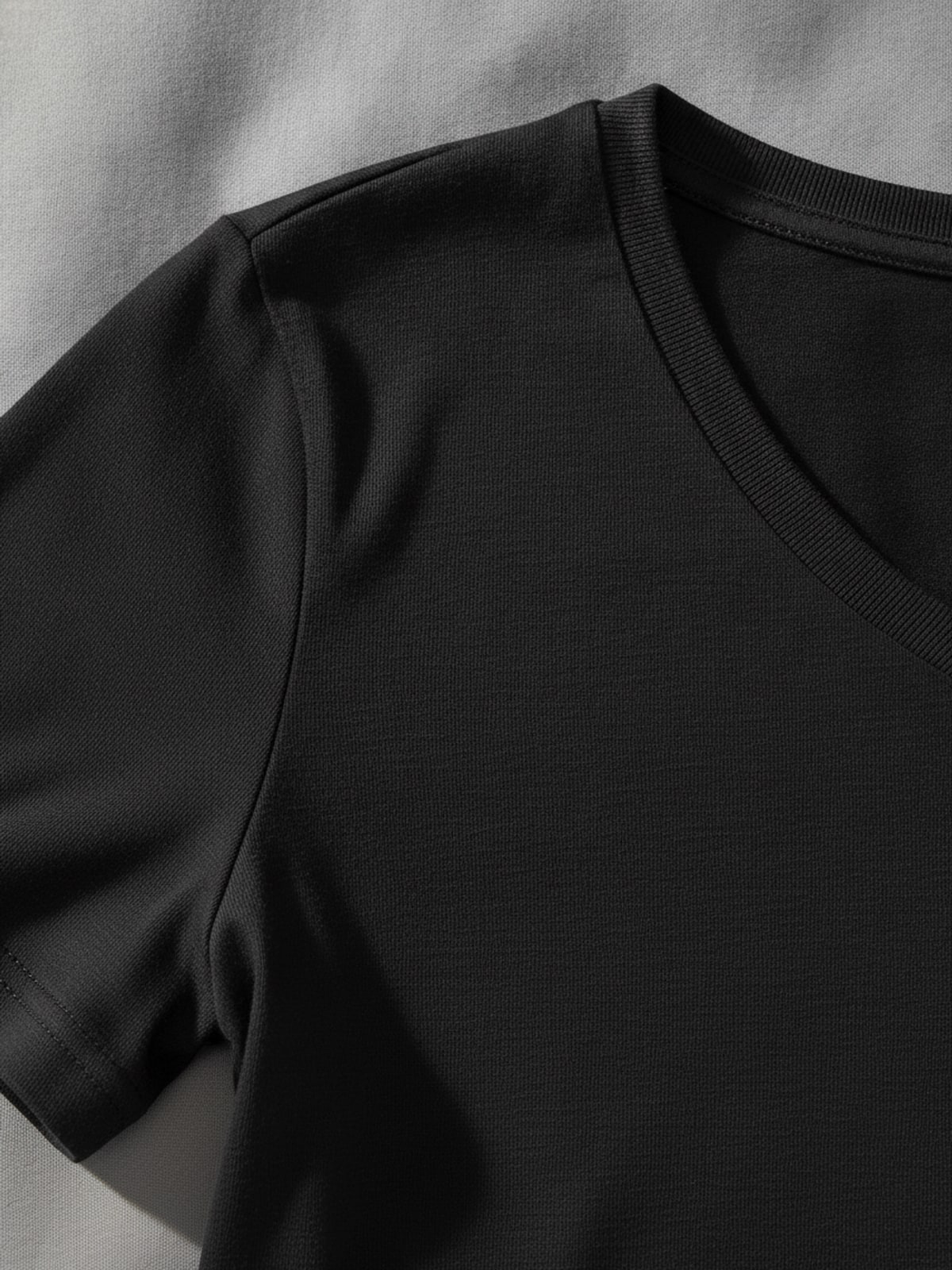 Γυναικείο T-Shirt TW058 B&C Triblend με V Λαιμόκοψη Black