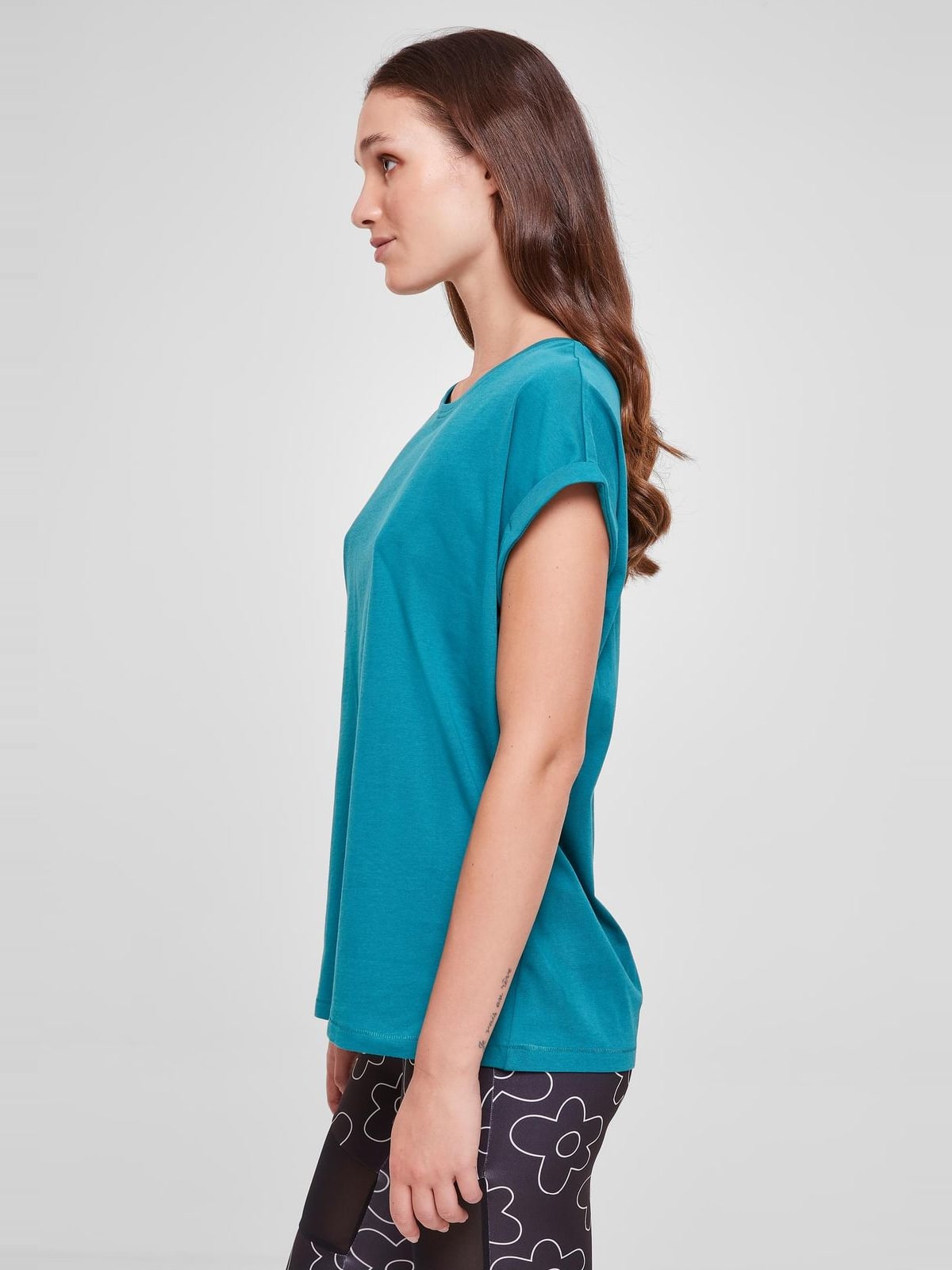 T-shirt TB771 Urban Classics Extended Shoulder Tee watergreen