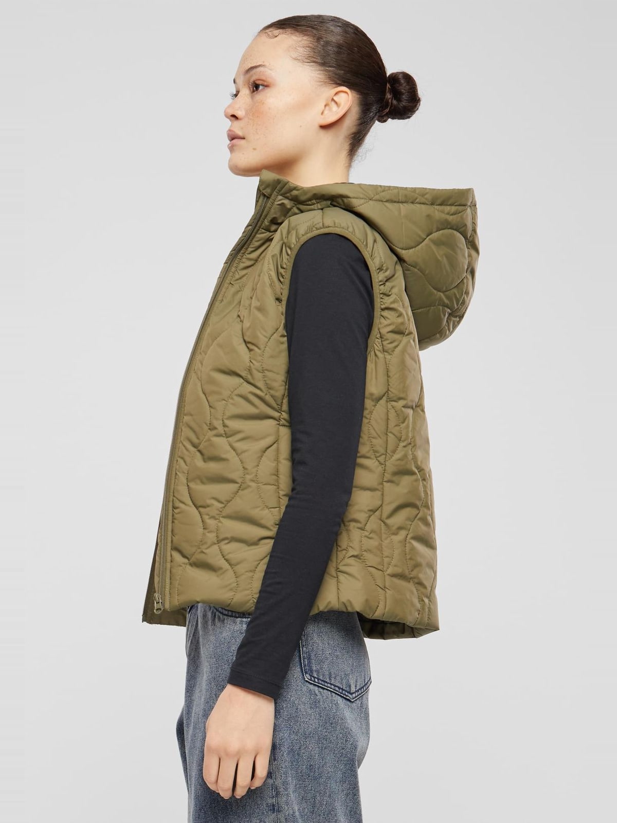 Γυναικείο Αμάνικο Μπουφάν Puffer TB7009 Urban Classics Black Olive