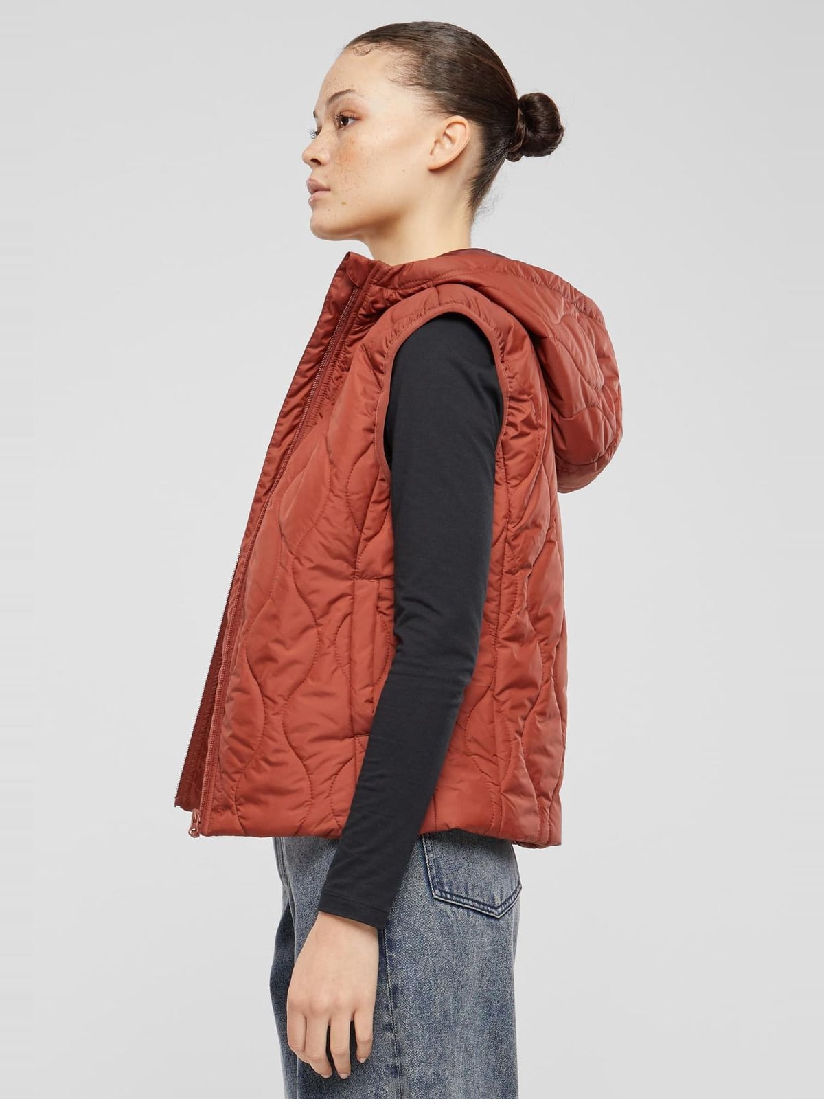 Γυναικείο Αμάνικο Μπουφάν Puffer TB7009 Urban Classics Darkrust