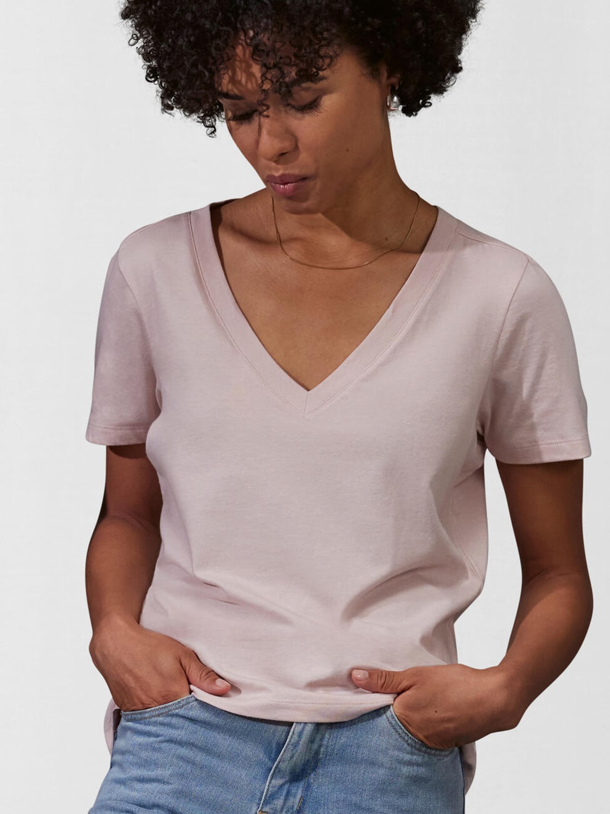 Γυναικείο T-Shirt με V E150 B & C 04042002 Off White