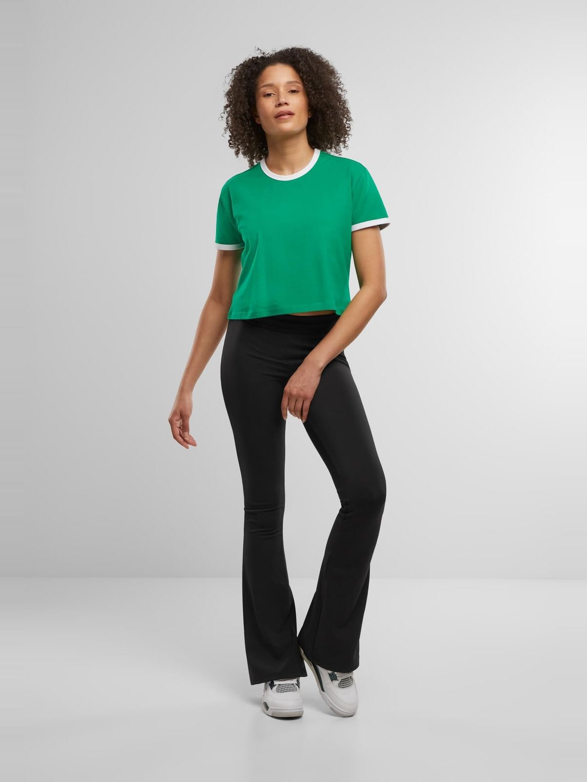 Γυναικείο T-Shirt Contrast Retro TB7492-20464 Urban Classics froggreen/white