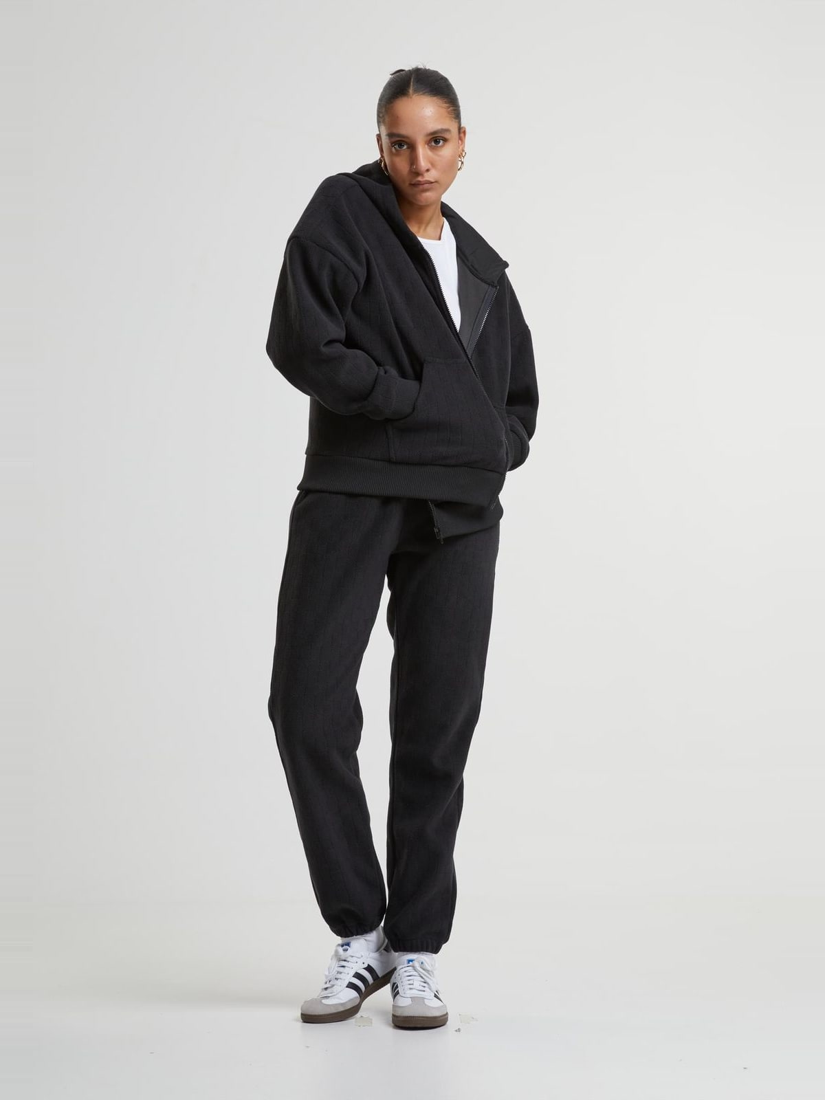 Γυναικεία Ζακέτα με Κουκούλα Jacquard Velvet Oversized TB7121 Urban Classics Black