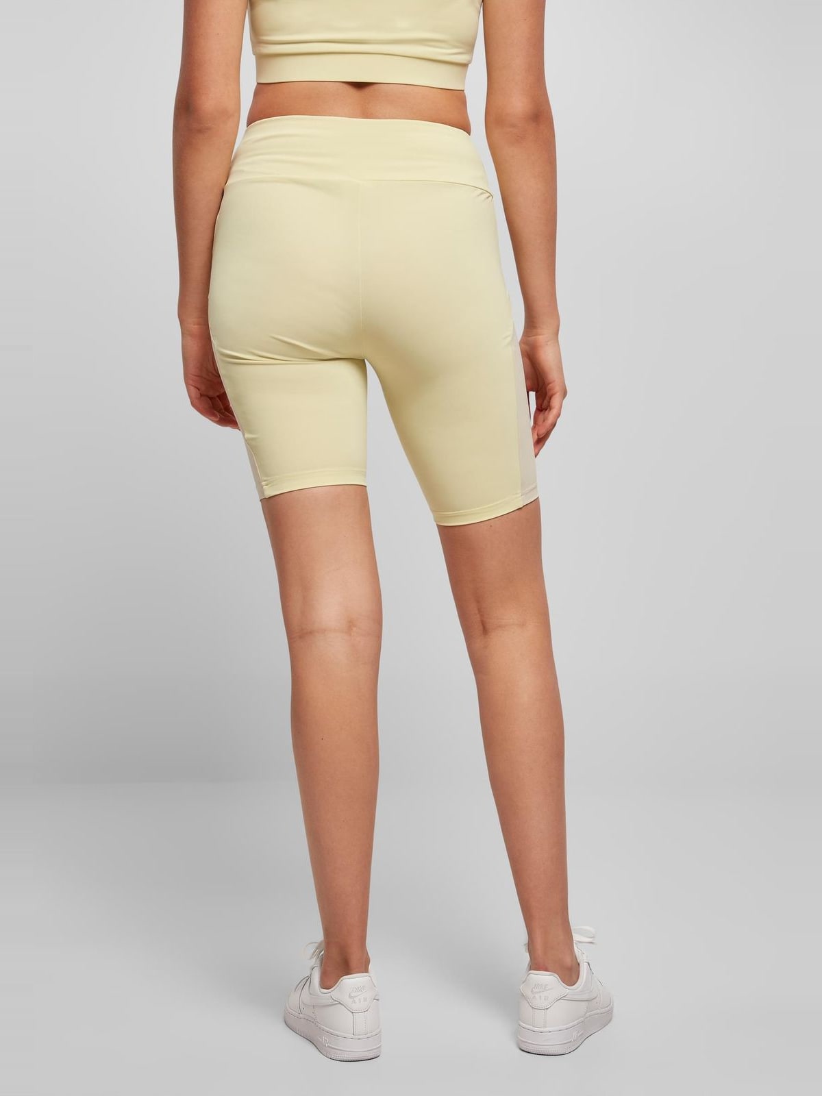 Γυναικείο Ποδηλατικό Σορτς TB5021 Urban Classics softyellow/softseagrass