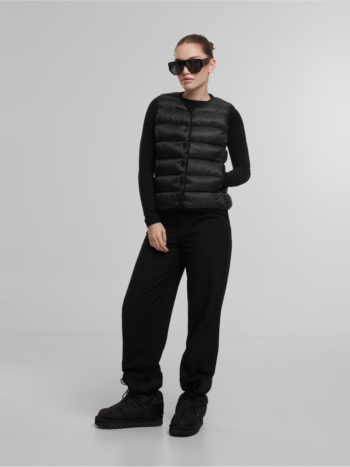 Γυναικείο Αμάνικο Μπουφάν TB7957 Urban Classics Black