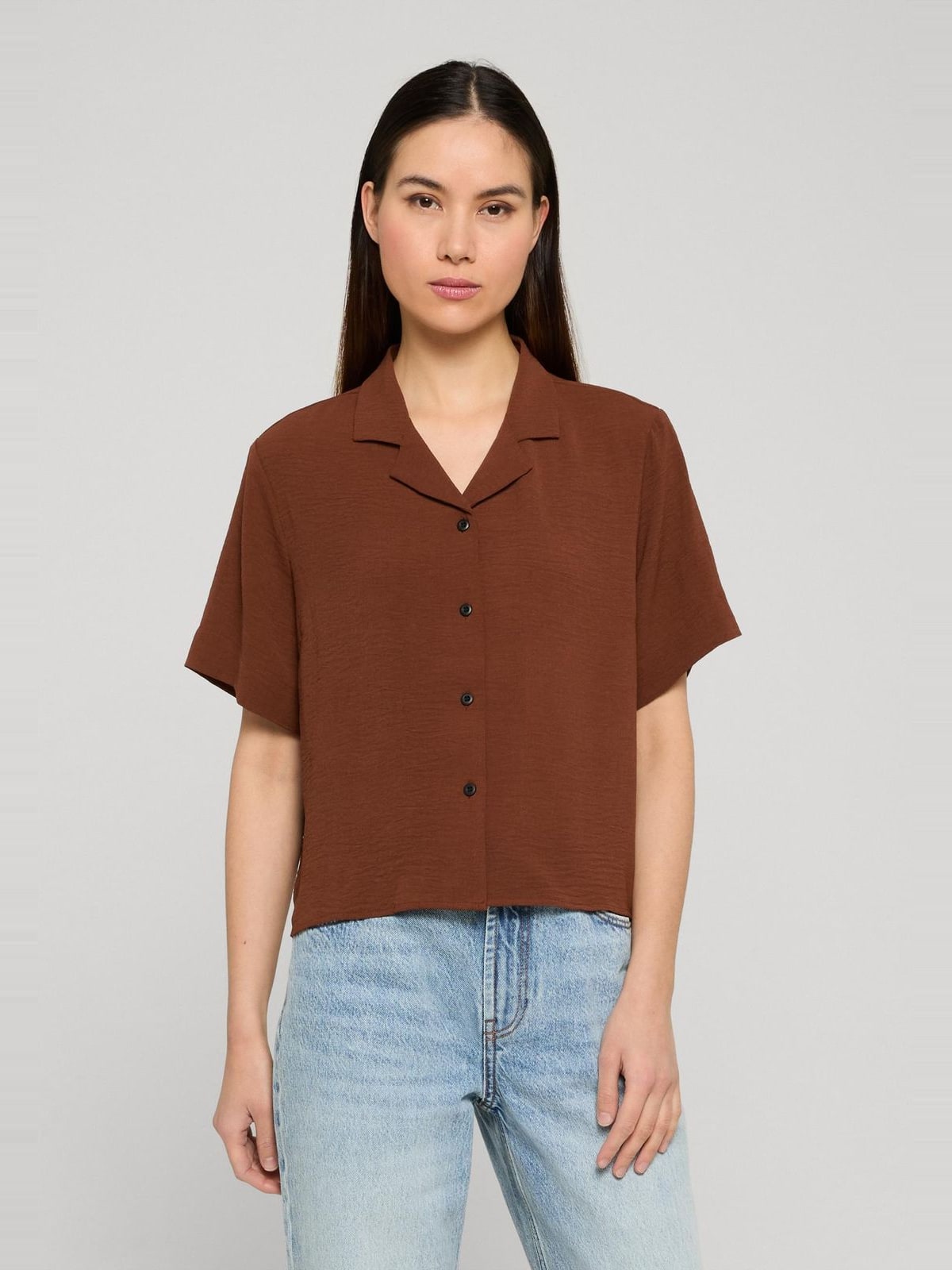 Γυναικεία μπλούζα Resort Shirt με δομημένη ύφανση TB8283-21859 Urban Classics cinnamonbrown