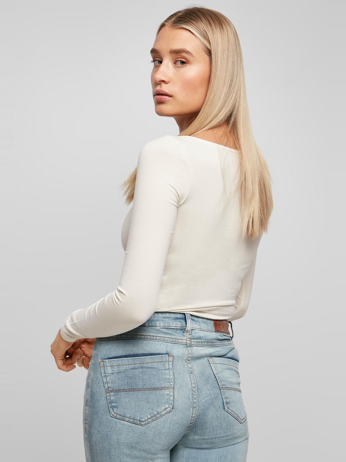 Bodysuit με μακριά μανίκια Ladies Essentials Longsleeve Body άνετο σχέδιο TB4750-02903 Urban Classics whitesand