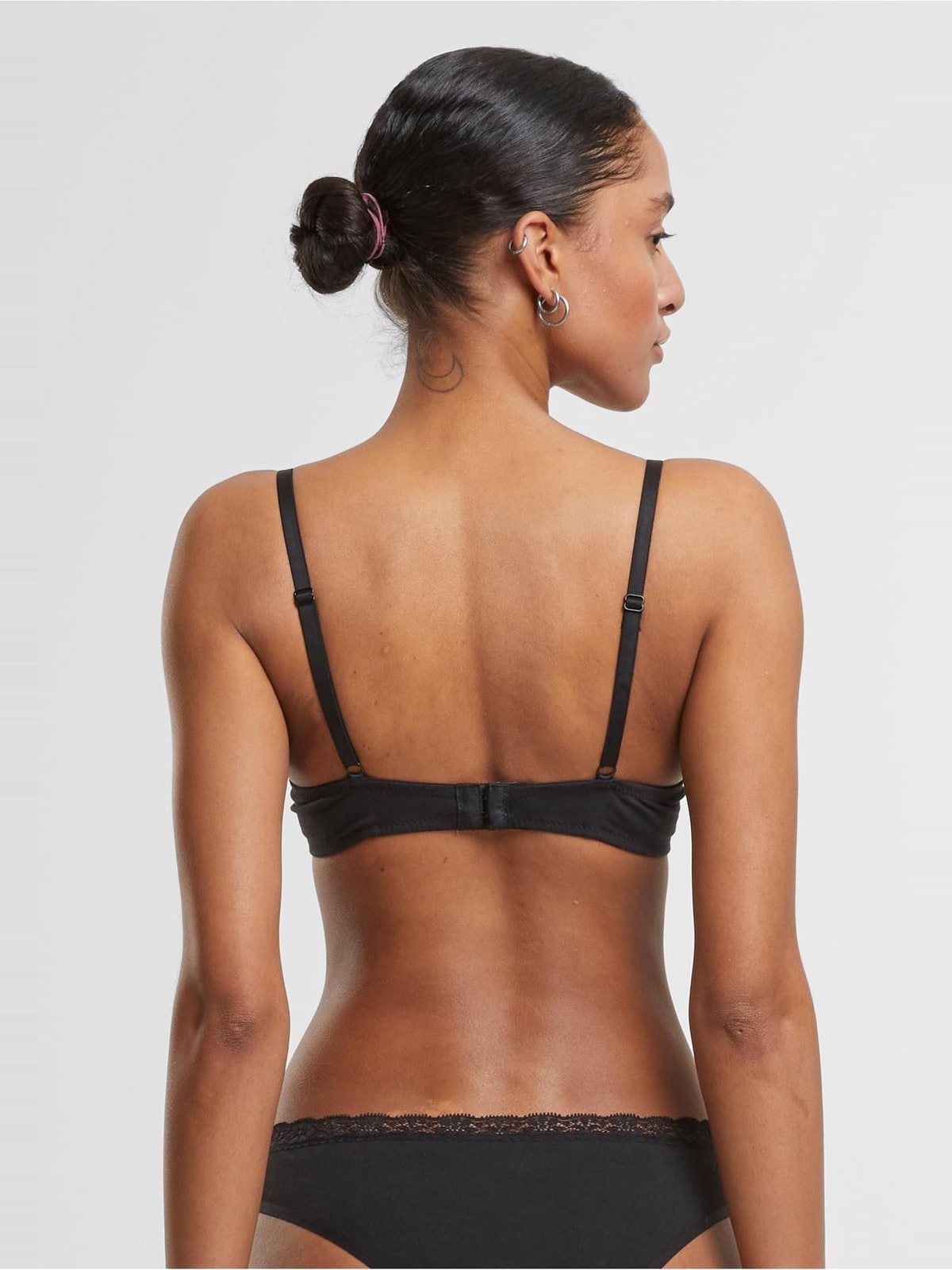 Γυναικείο σουτιέν Basic Cotton Bra Lace 2-Pack με δαντέλα TB7653A-03169 Urban Classics black+black