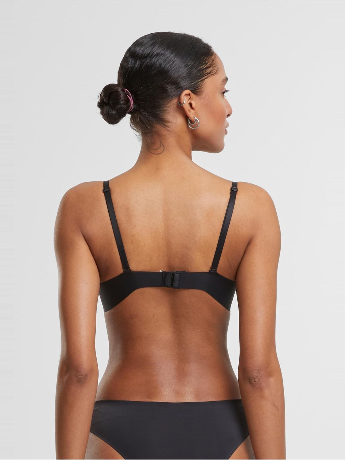 Γυναικείο σουτιέν Ladies Basic padded Bra 2-Pack με ελαφρώς ενισχυμένα cups TB7654A-03169 Urban Classics black+black