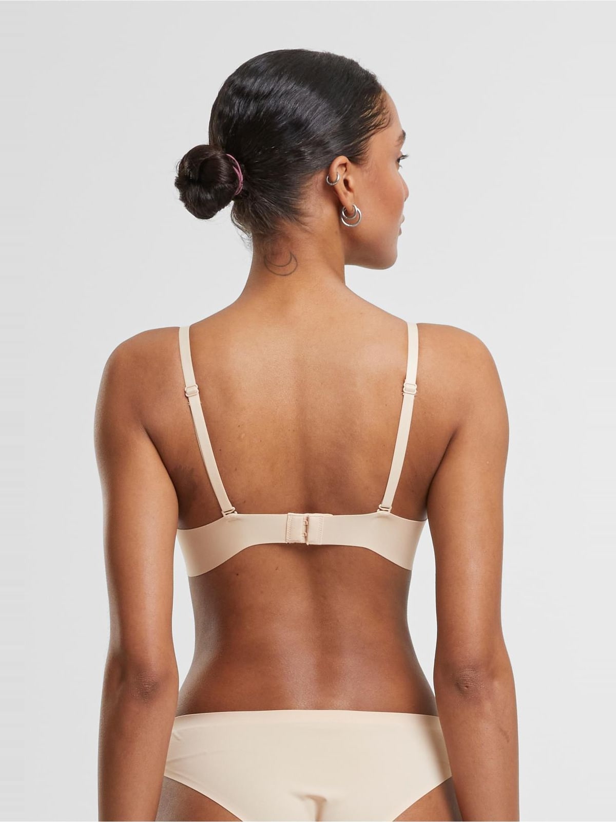 Γυναικείο σουτιέν Ladies Basic padded Bra 2-Pack με ελαφρώς ενισχυμένα cups TB7654A-20542 Urban Classics nude+nude