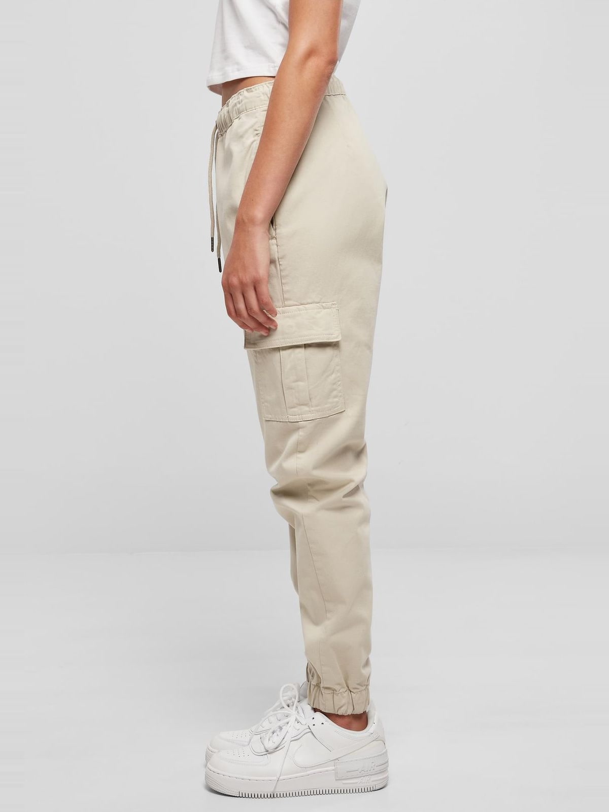 Γυναικείες παντελόνες cargo High Waist με ρυθμιζόμενο κορδόνι TB4735-03680 Urban Classics softseagrass