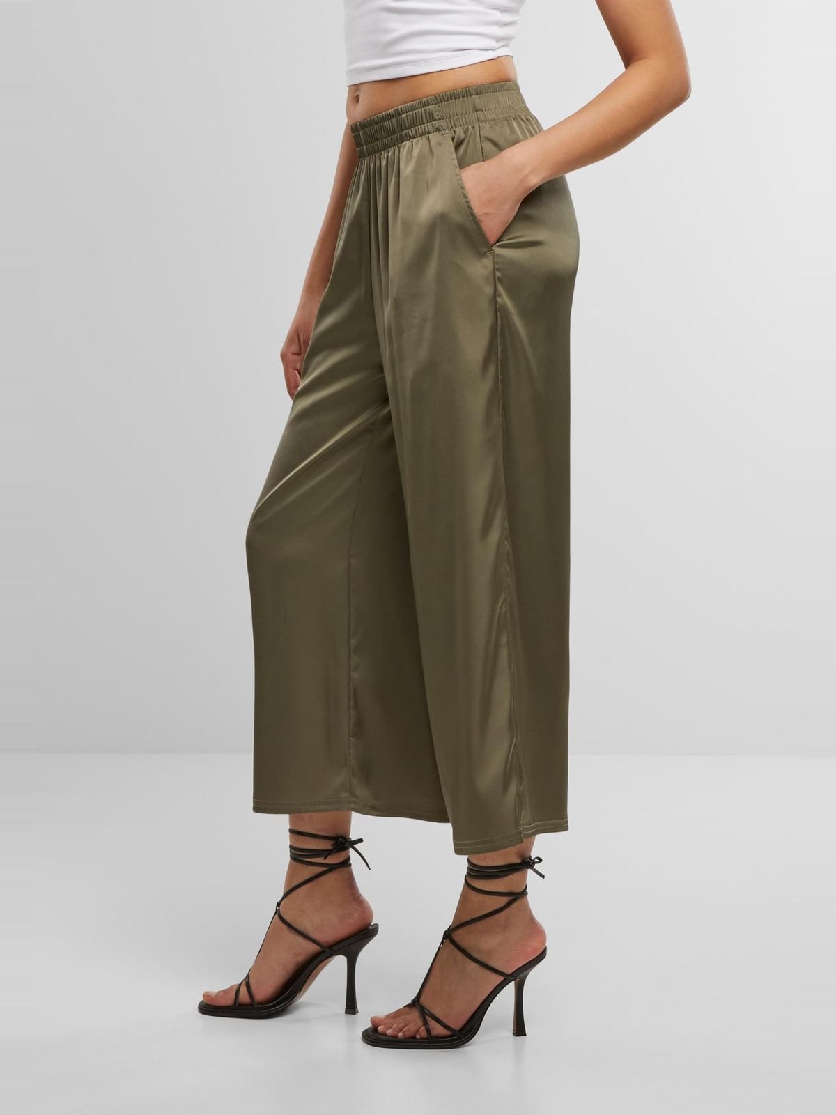 Γυναικεία παντελόνια culottes Ladies Satin Wide Leg με ελαστική μέση TB7488-18328 Urban Classics paleolive