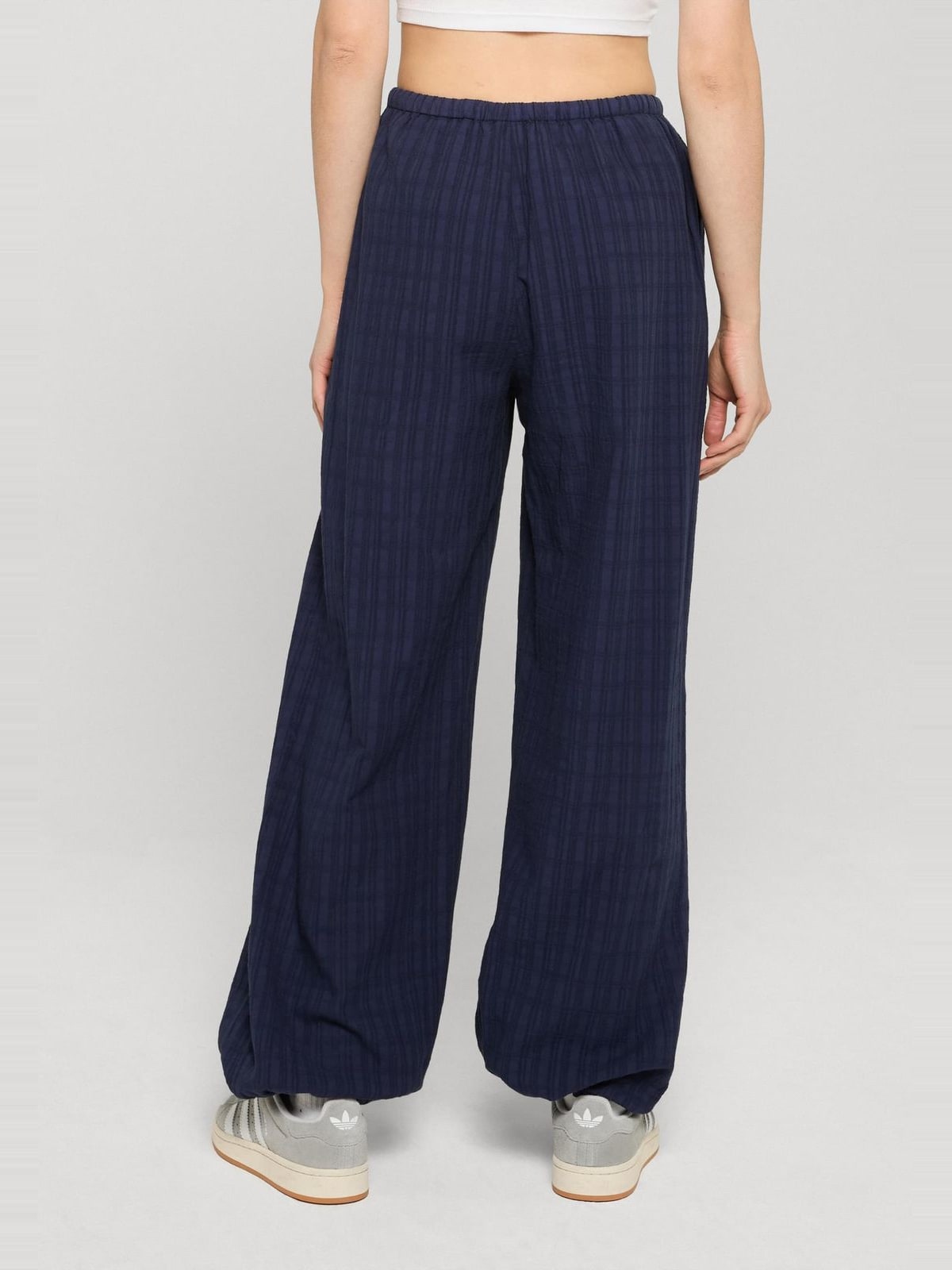 Γυναικείες παντελόνες Baggy Fit Volume με φαρδιά γραμμή TB8285-00155 Urban Classics navy