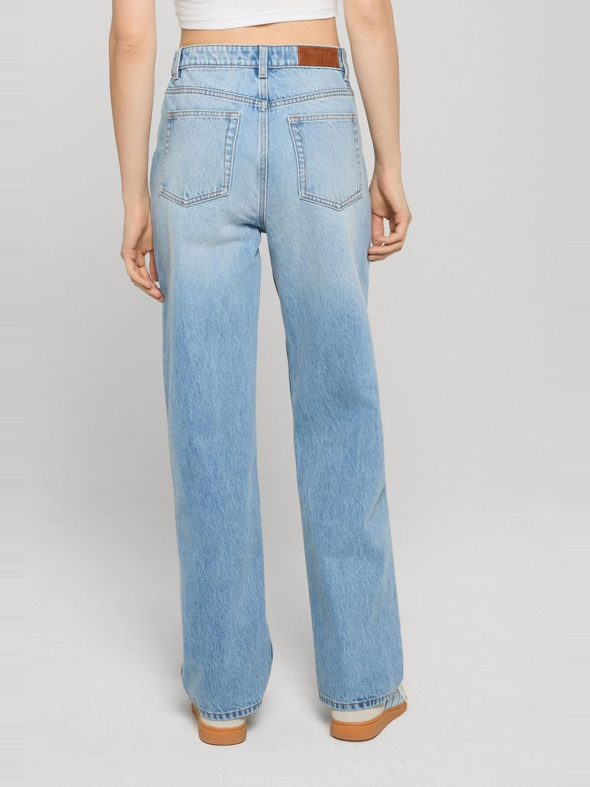 Ladies Mom Jeans με ψηλή μέση και άνετη εφαρμογή TB8142-04459 Urban Classics skyblue washed