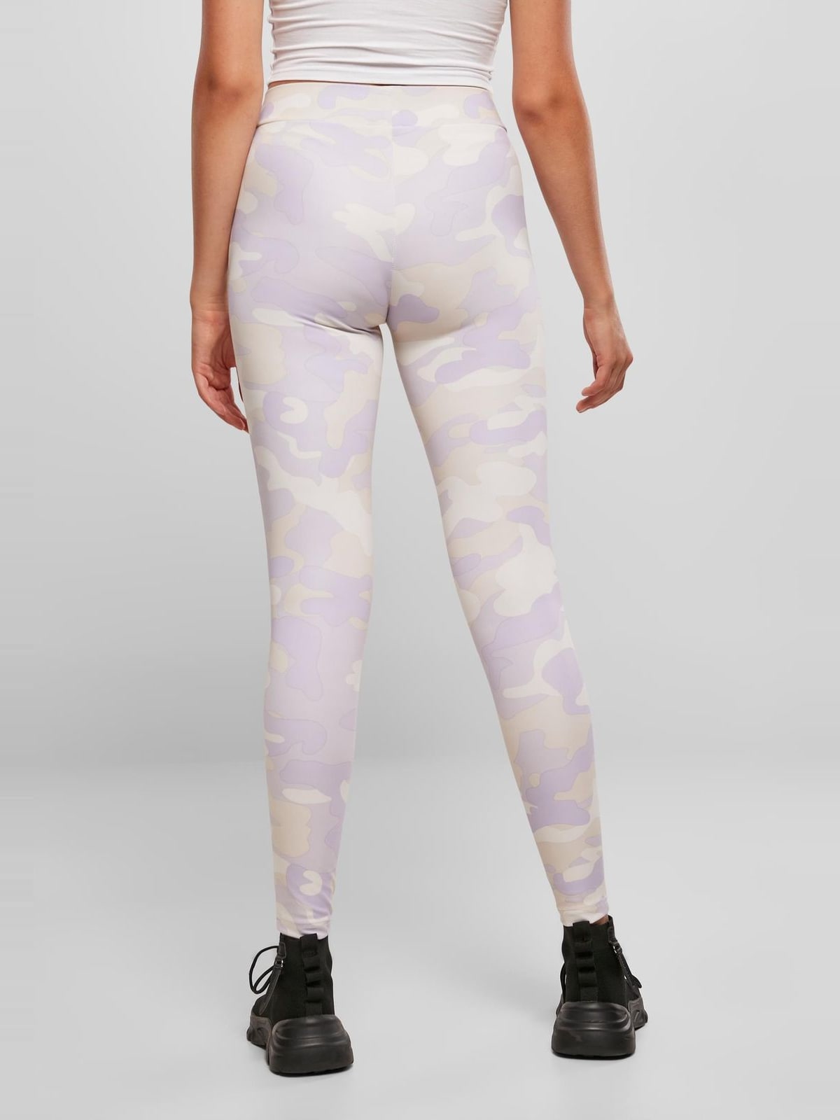 Κολάν Ladies Camo Tech Mesh Leggings με λεπτομέρειες mesh TB1939-03676 Urban Classics lilaccamo