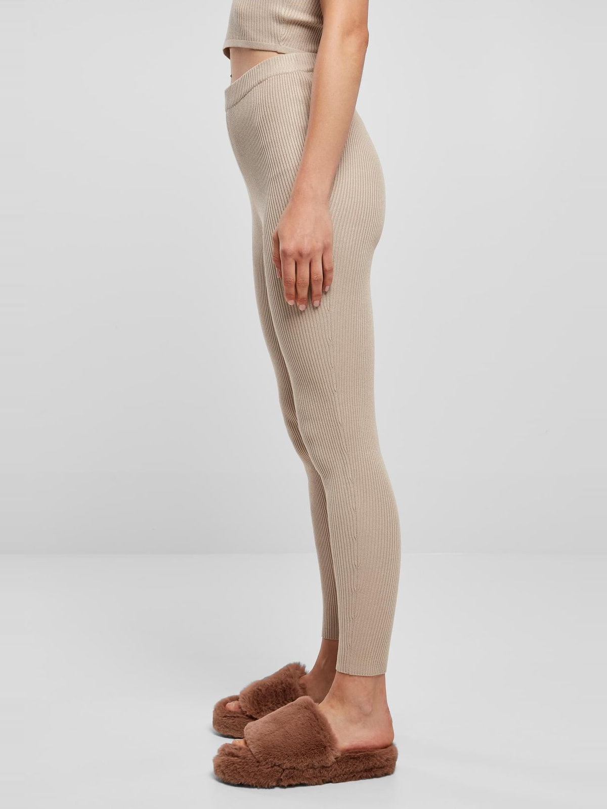 Γυναικεία κολάν Rib Knit με ελαστική φαρδιά μέση TB5057-03339 Urban Classics lighttaupe